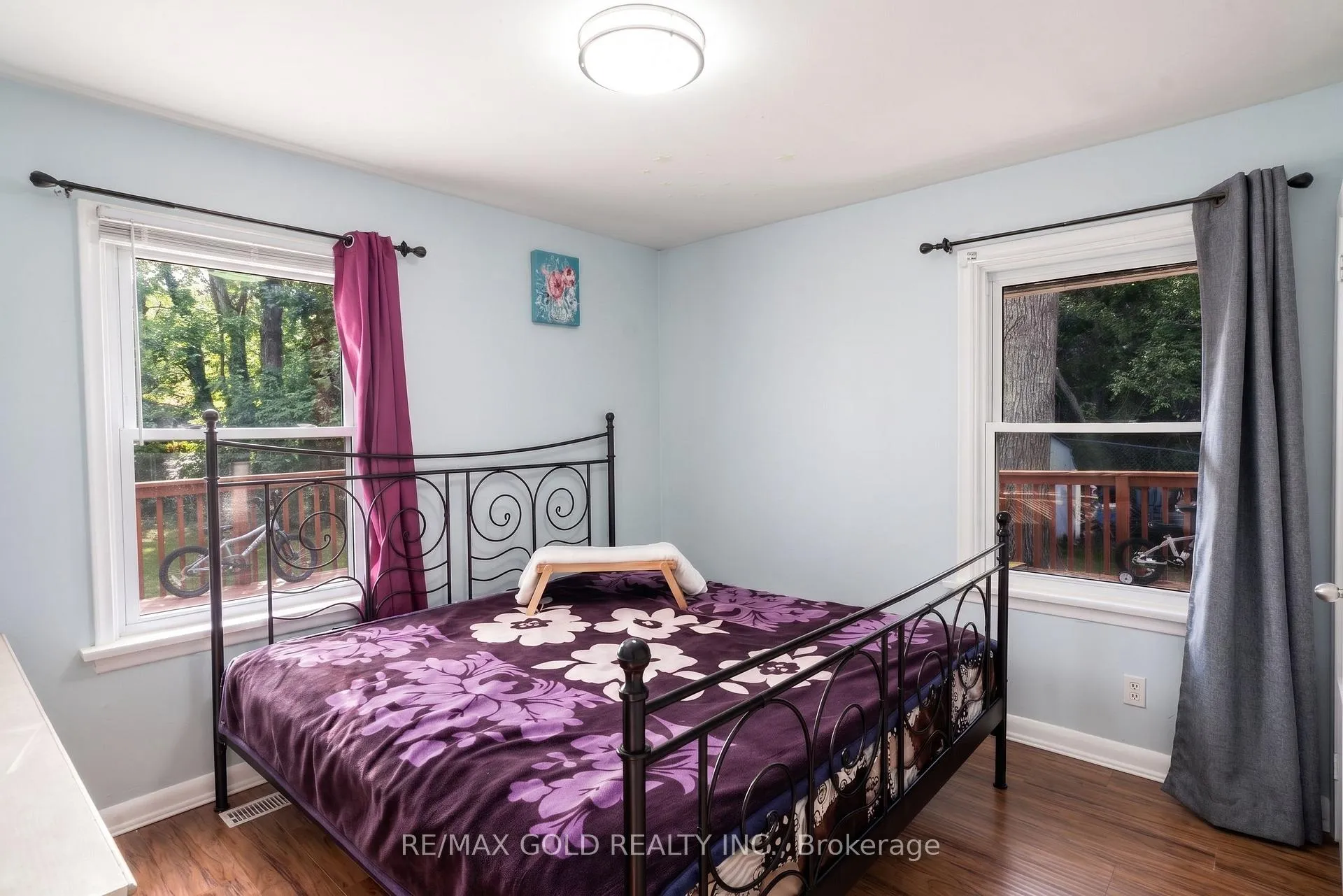 Photo 16 of 246 Edgehill Drive, Barrie, Letitia Heights — HOMEH