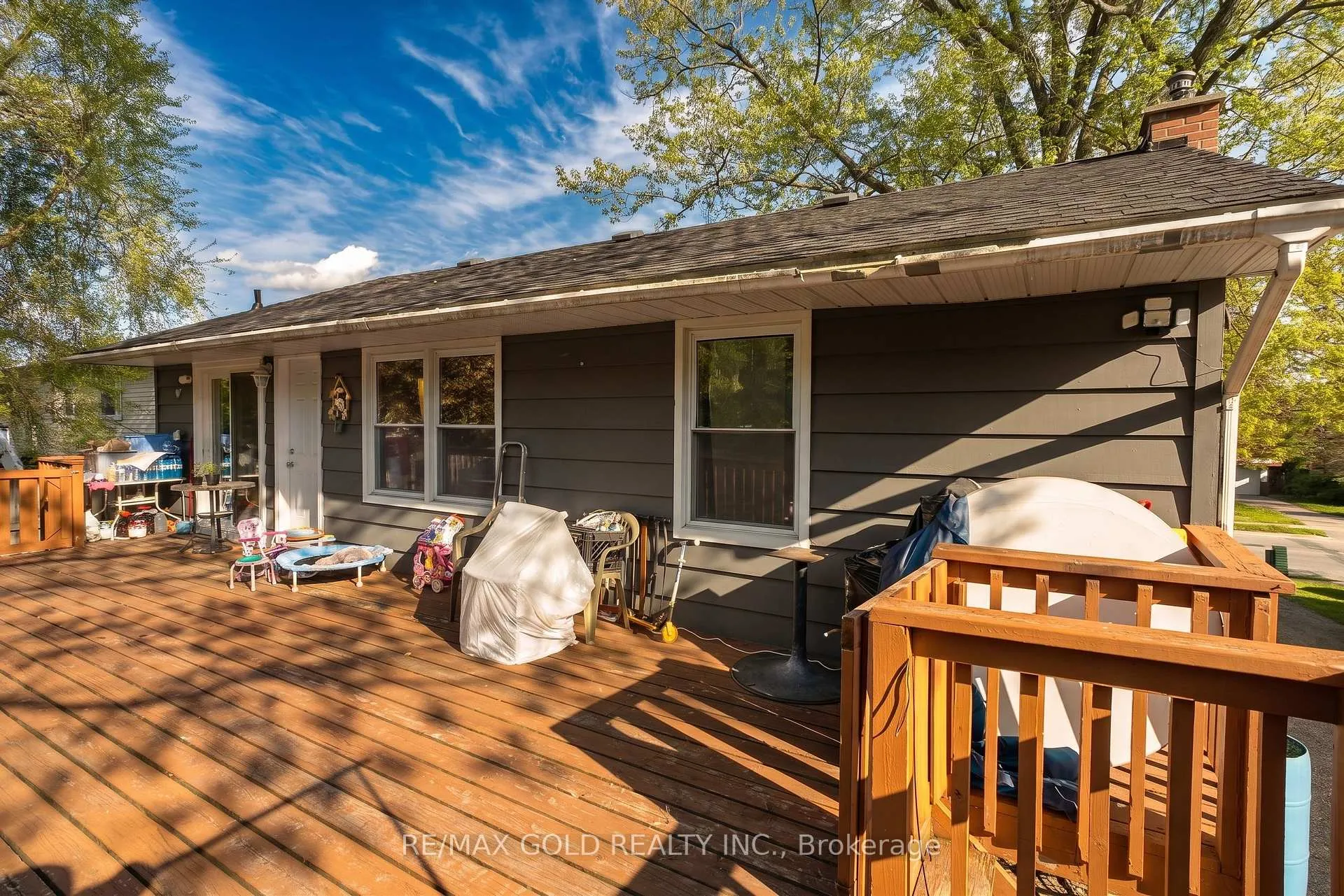 Photo 28 of 246 Edgehill Drive, Barrie, Letitia Heights — HOMEH