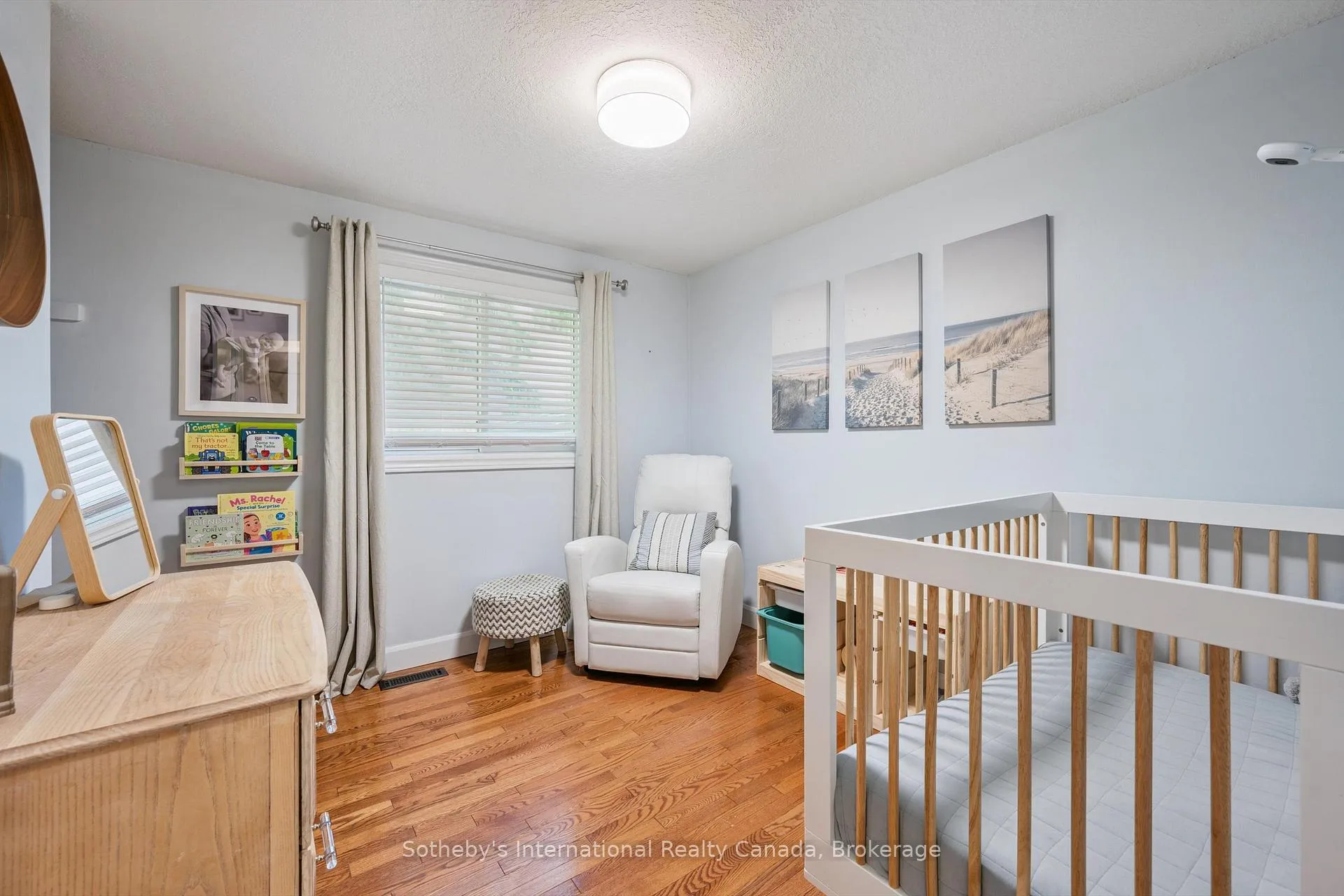 Photo 10 of 401 Midwood Crescent, Waterloo, Beechwood — HOMEH