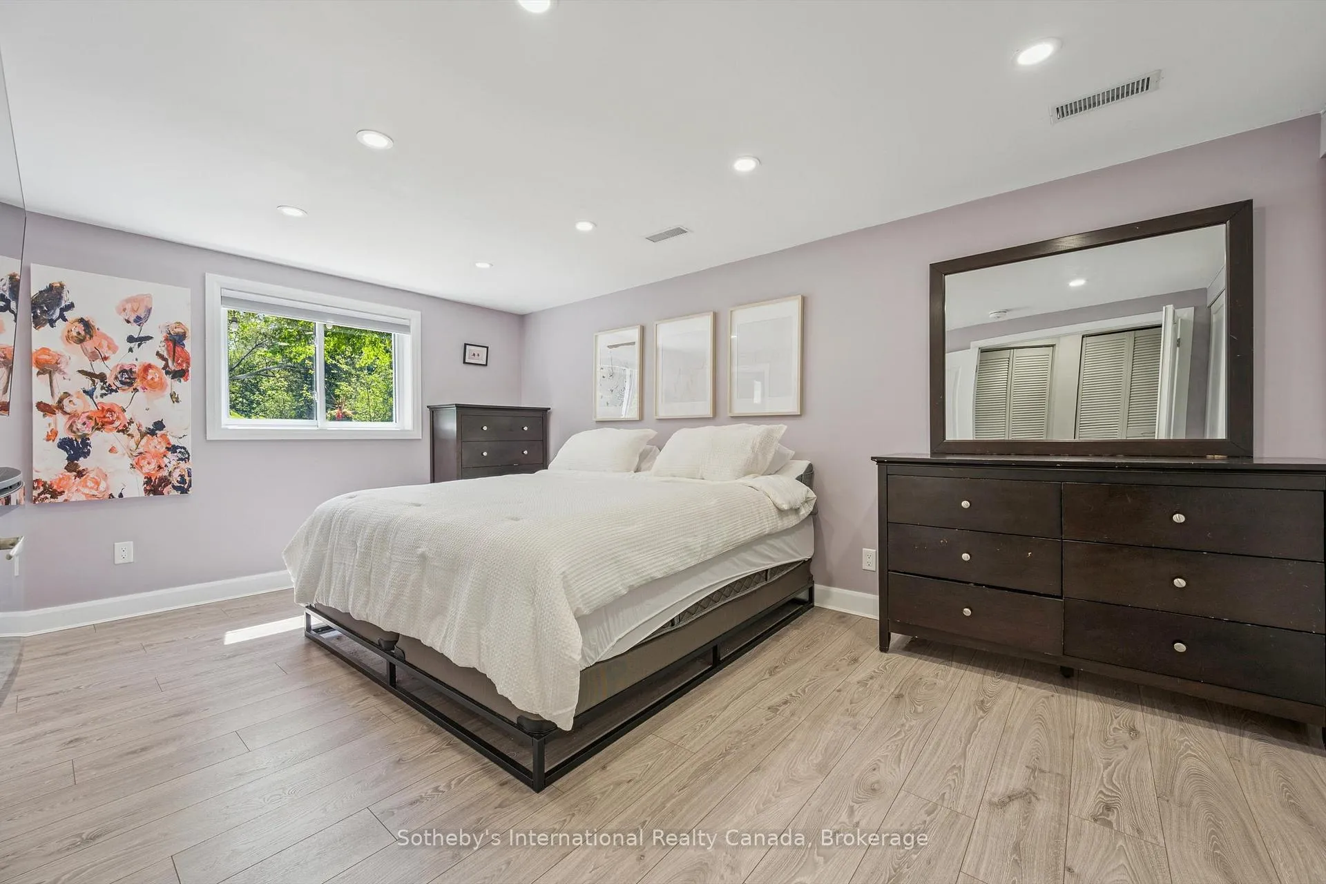 Photo 15 of 401 Midwood Crescent, Waterloo, Beechwood — HOMEH