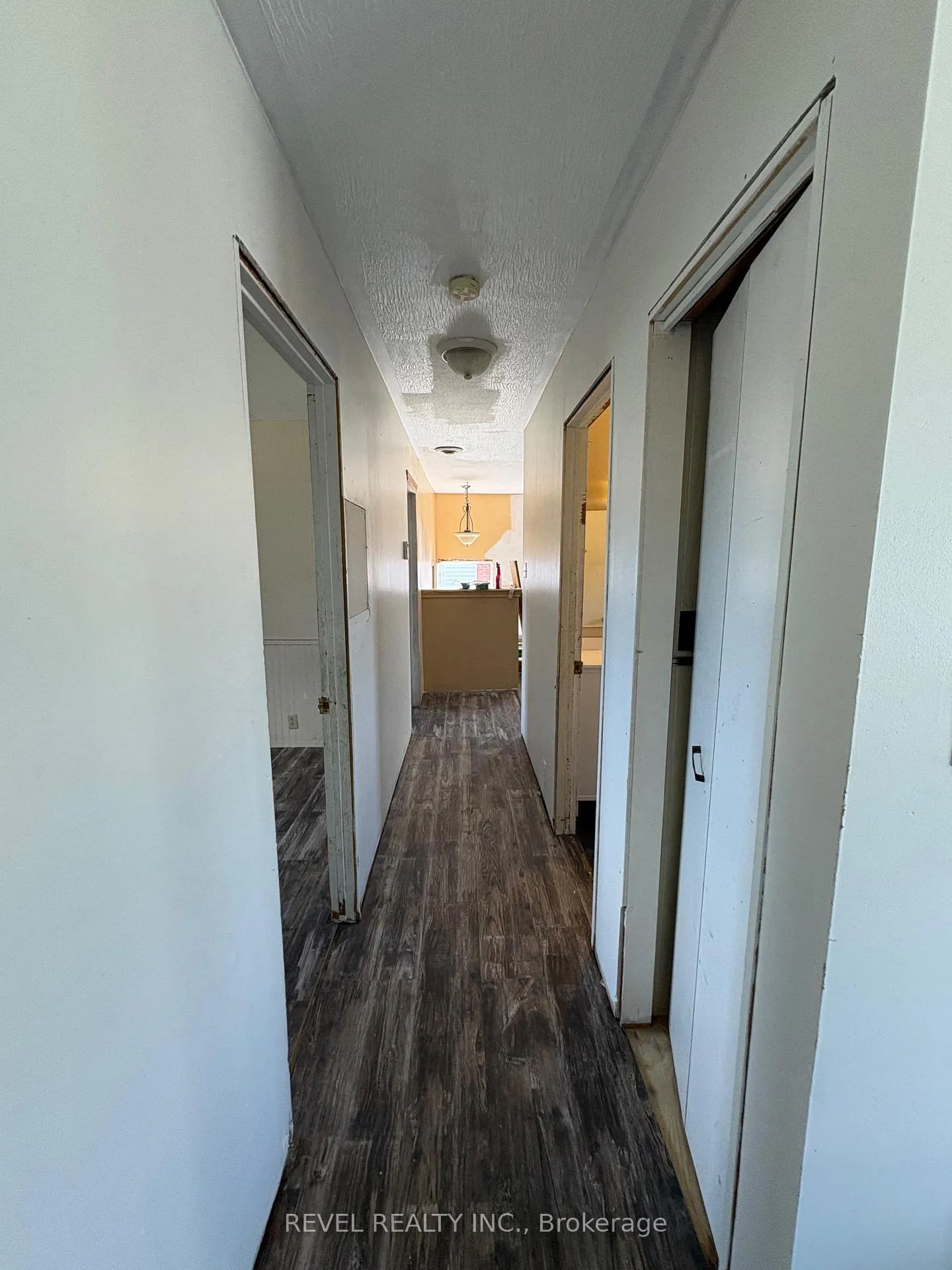 Photo 20 of 300 Fifteenth Avenue, Cochrane — HOMEH