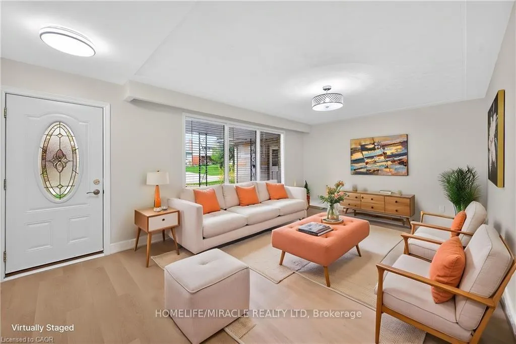 Photo 6 of 217 Pinegrove Crescent, Waterloo, Lakeshore Village — HOMEH