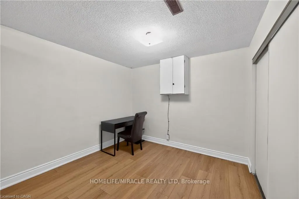 Photo 31 of 217 Pinegrove Crescent, Waterloo, Lakeshore Village — HOMEH