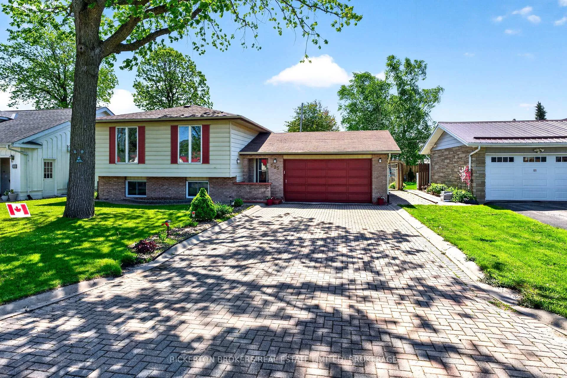 Photo 1 of 525 Pine Street E, Gananoque — HOMEH