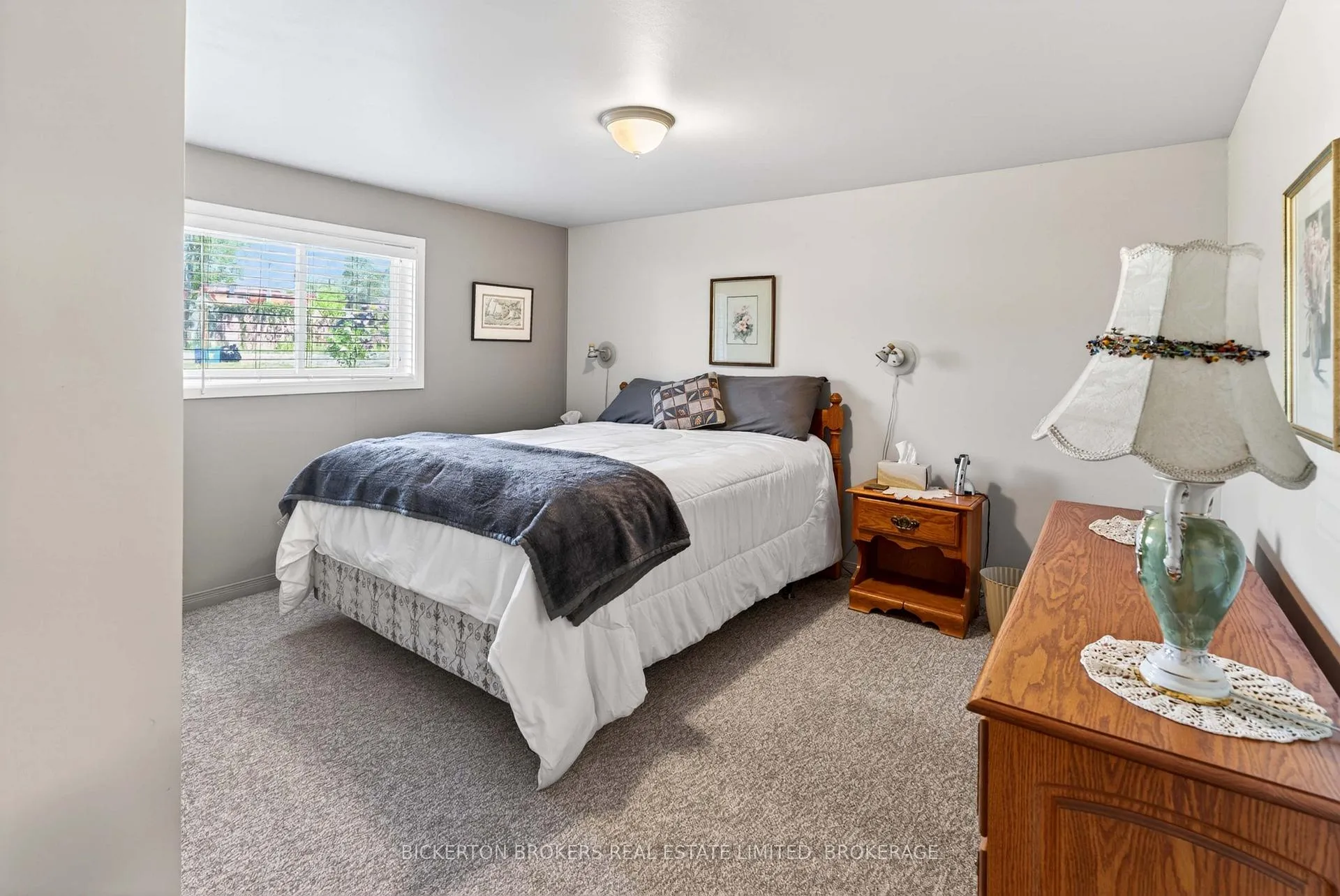 Photo 8 of 525 Pine Street E, Gananoque — HOMEH