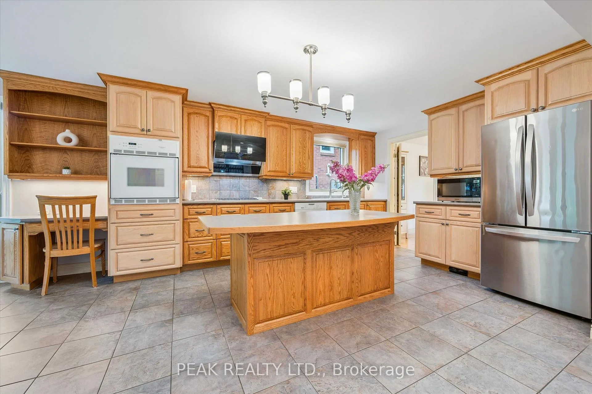 Photo 4 of 459 Belgreen Way, Waterloo — HOMEH