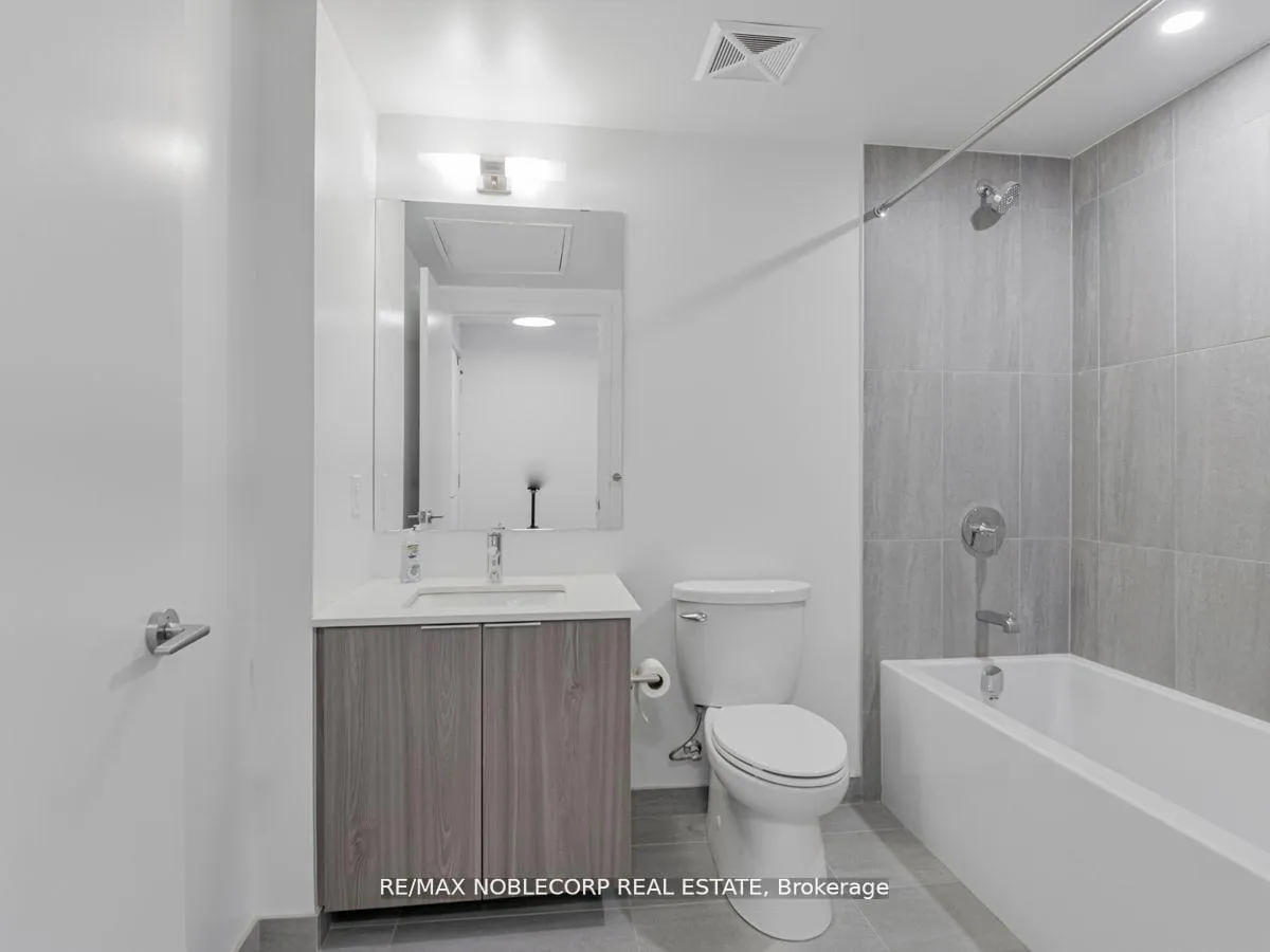 Photo 15 of Unit 3409, 357 King Street W, Toronto, Waterfront Communities — HOMEH