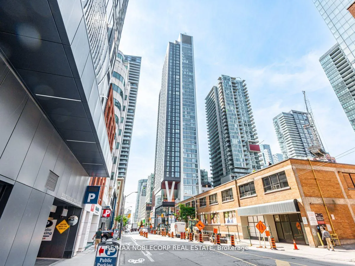 Photo 24 of Unit 3409, 357 King Street W, Toronto, Waterfront Communities — HOMEH