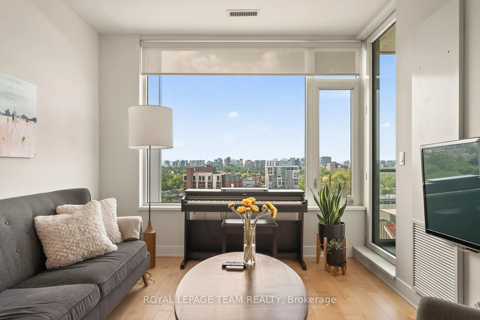 Photo 11 of Unit 1504, 1035 Bank Street, Ottawa, Glebe — HOMEH