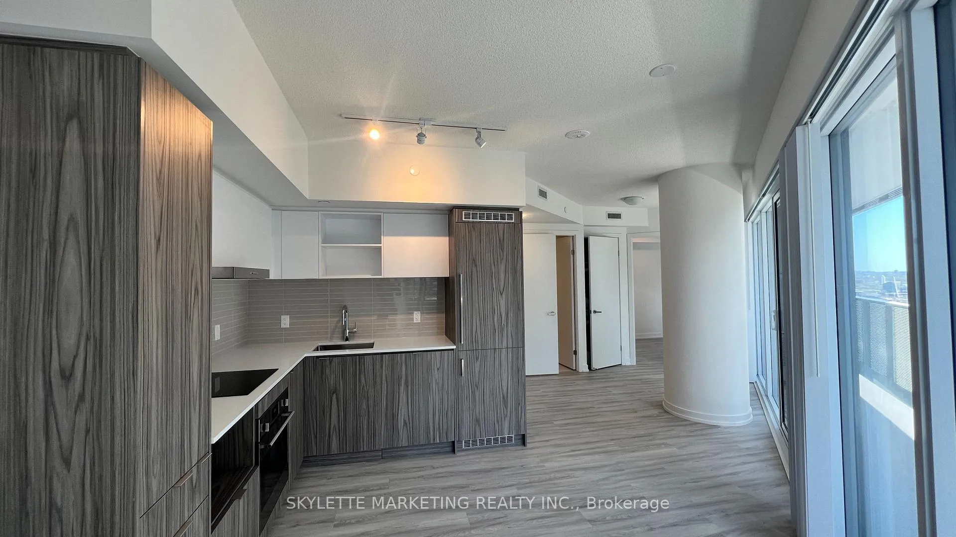 Photo 11 of Unit 3308, 55 Cooper Street, Toronto, Waterfront Communities — HOMEH