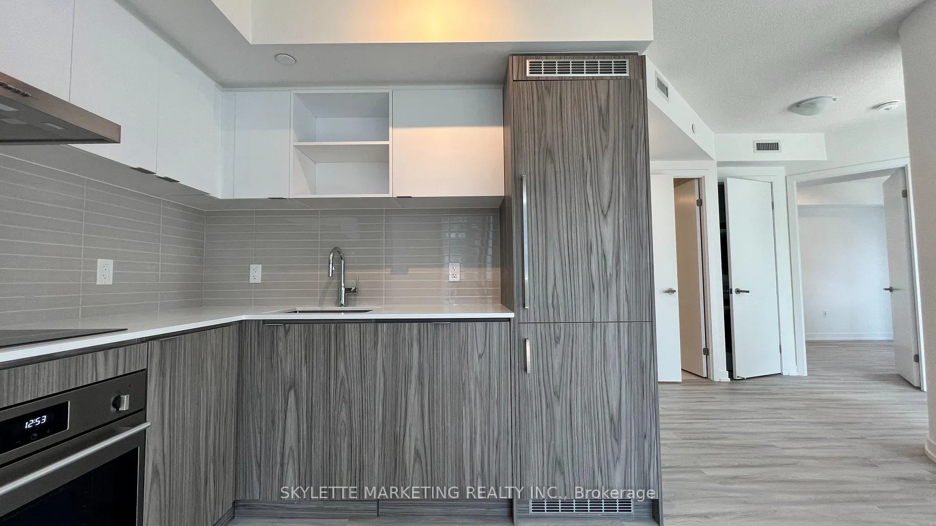 Photo 13 of Unit 3308, 55 Cooper Street, Toronto, Waterfront Communities — HOMEH
