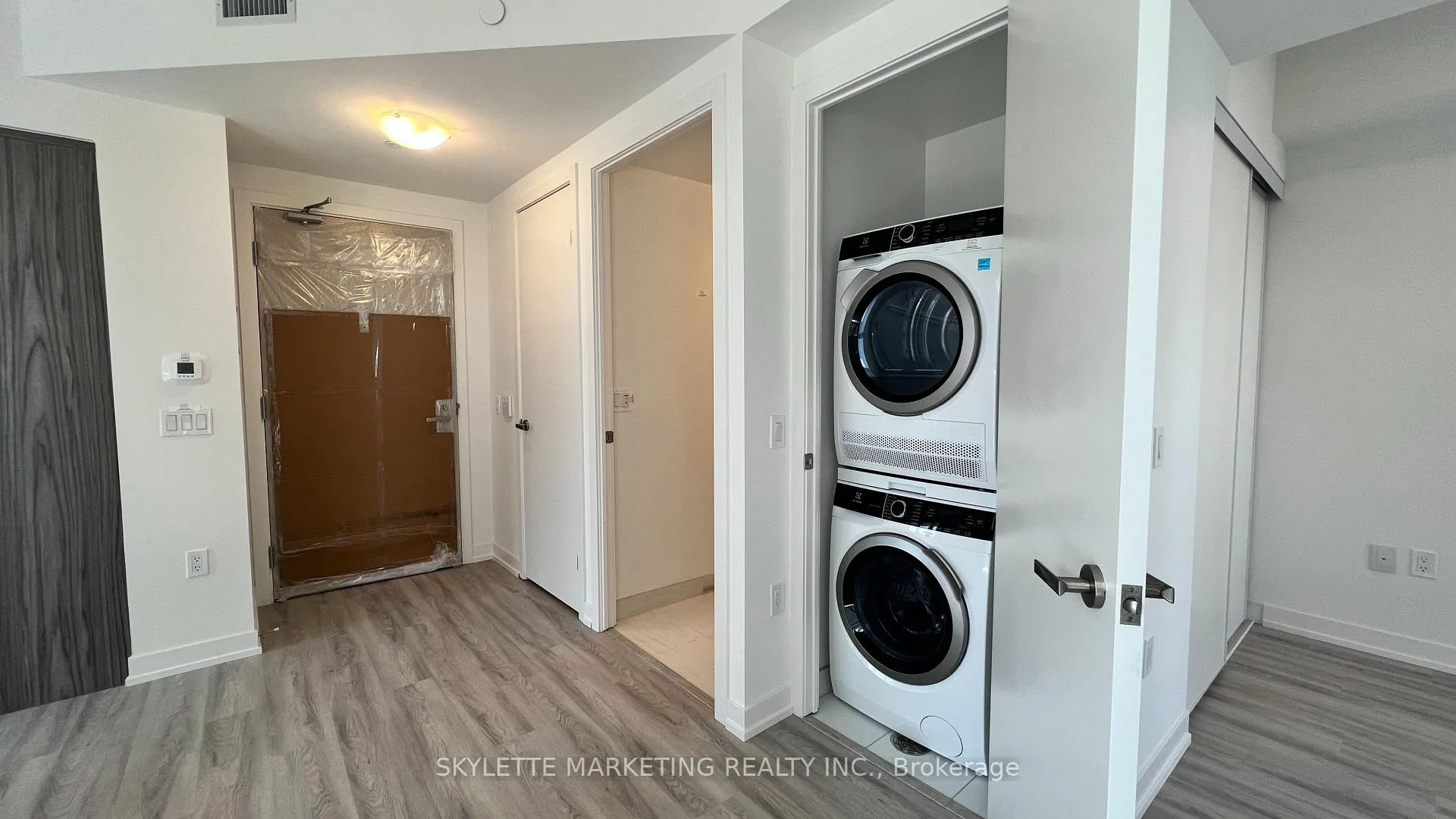 Photo 17 of Unit 3308, 55 Cooper Street, Toronto, Waterfront Communities — HOMEH