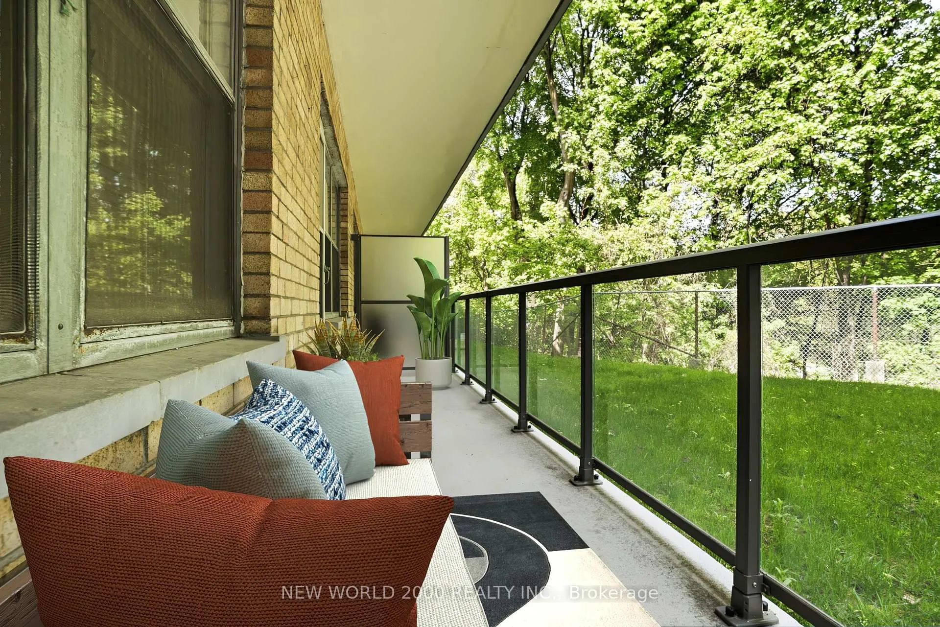 Photo 10 of Unit 102, 49 Glen Elm Avenue, Toronto, Rosedale-Moore Park — HOMEH