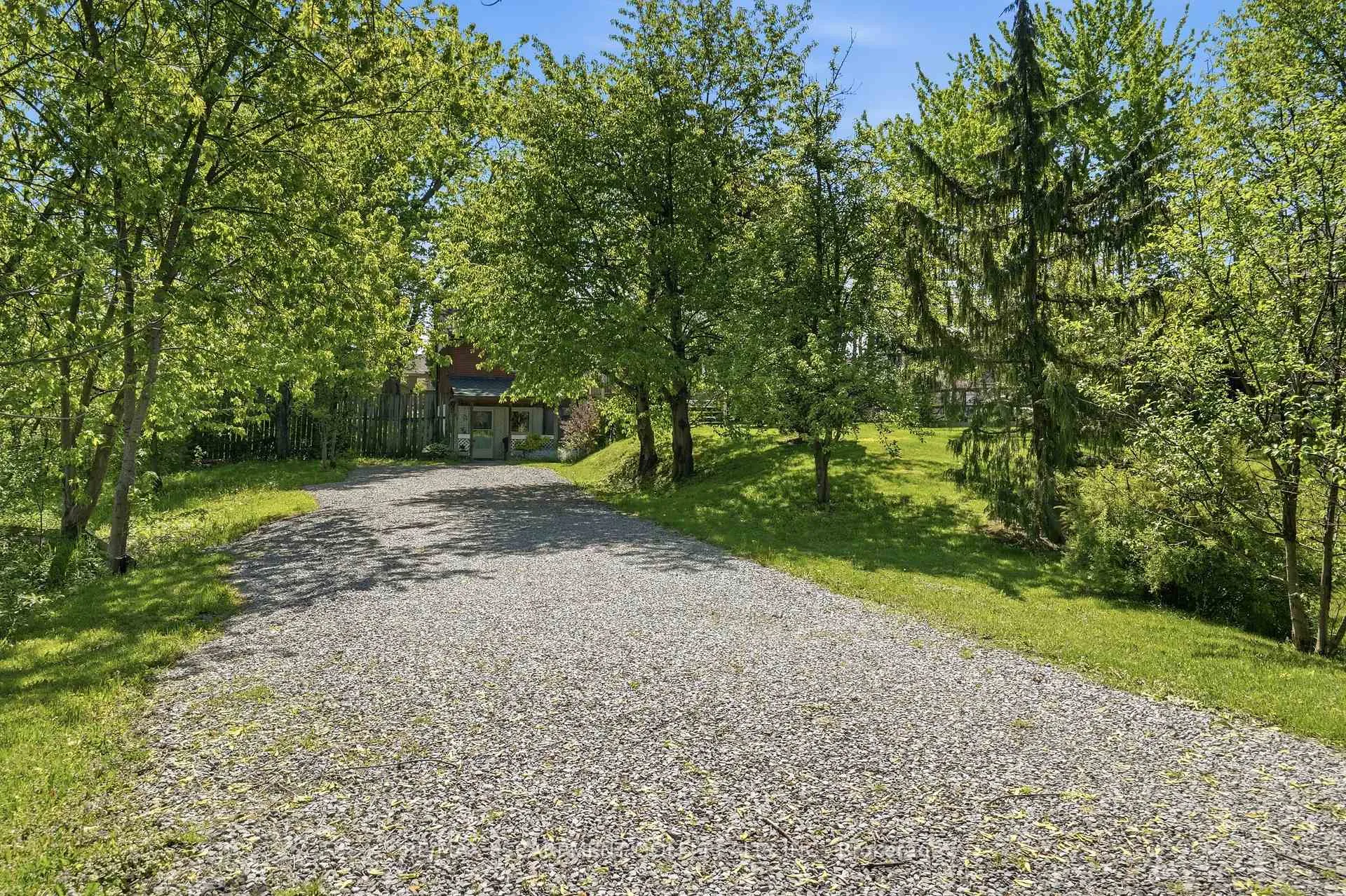 Photo 3 of 227 Glancaster Road, Hamilton, Villages of Glancaster — HOMEH
