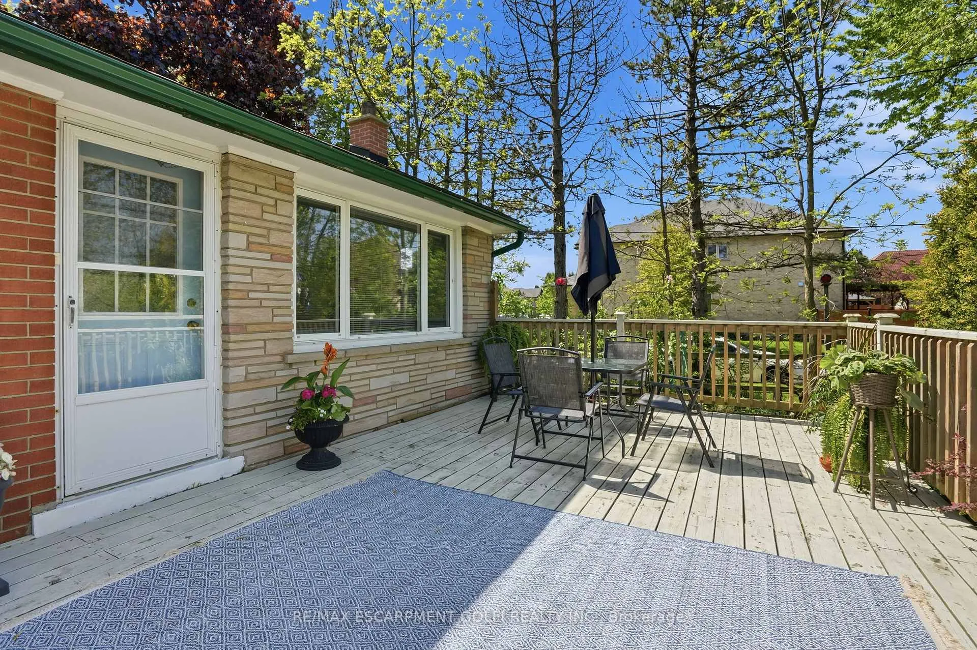Photo 5 of 227 Glancaster Road, Hamilton, Villages of Glancaster — HOMEH