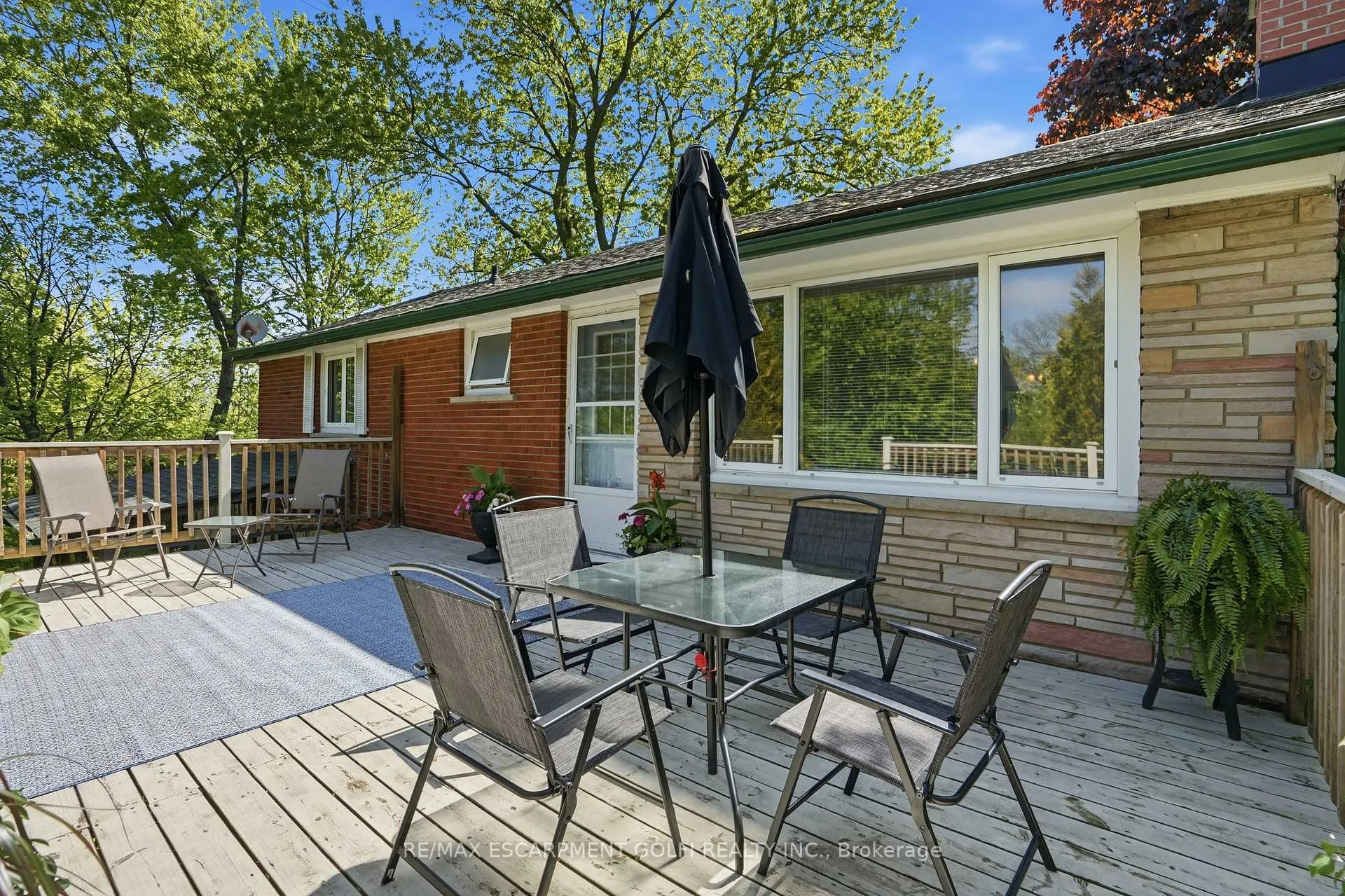 Photo 6 of 227 Glancaster Road, Hamilton, Villages of Glancaster — HOMEH