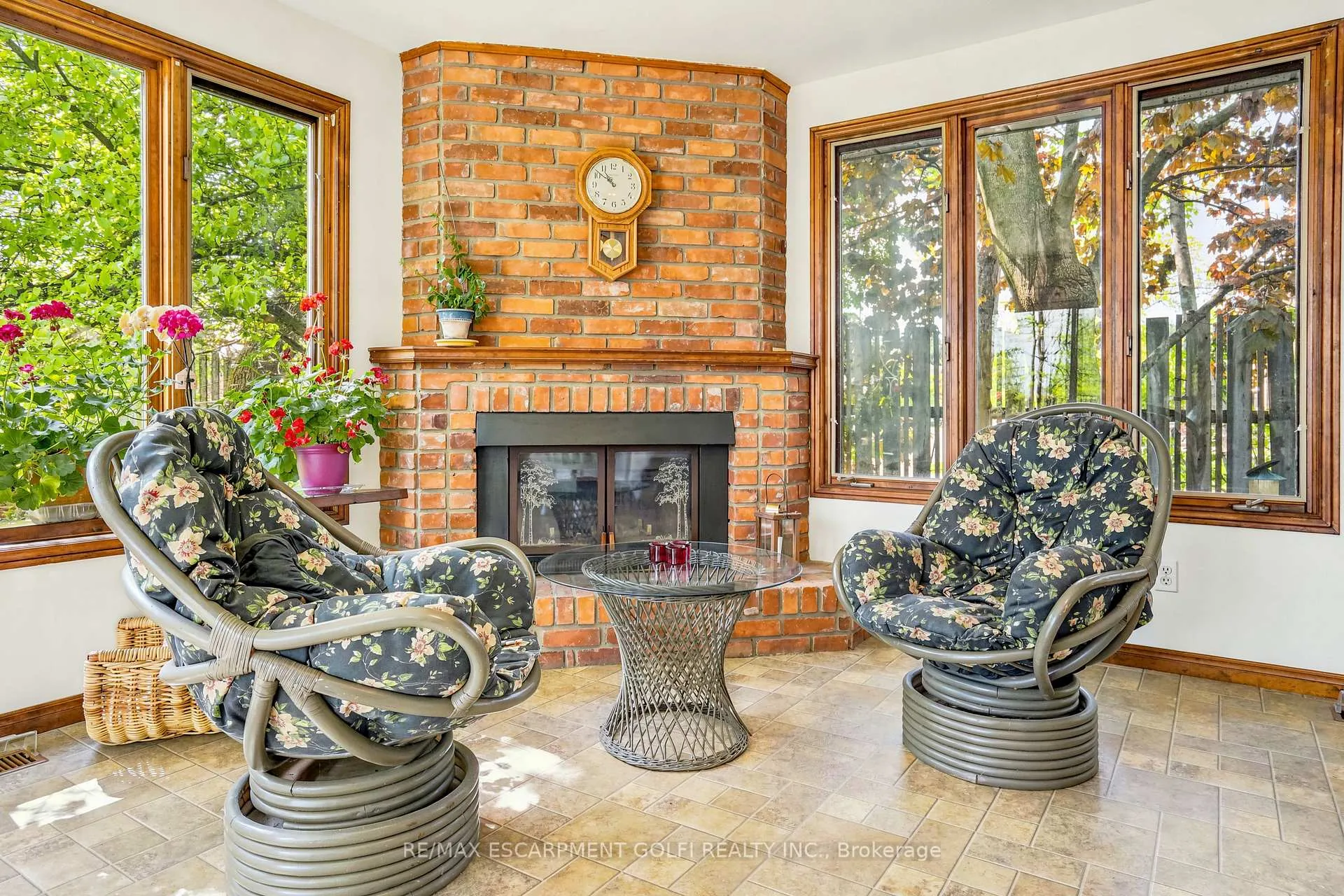 Photo 14 of 227 Glancaster Road, Hamilton, Villages of Glancaster — HOMEH
