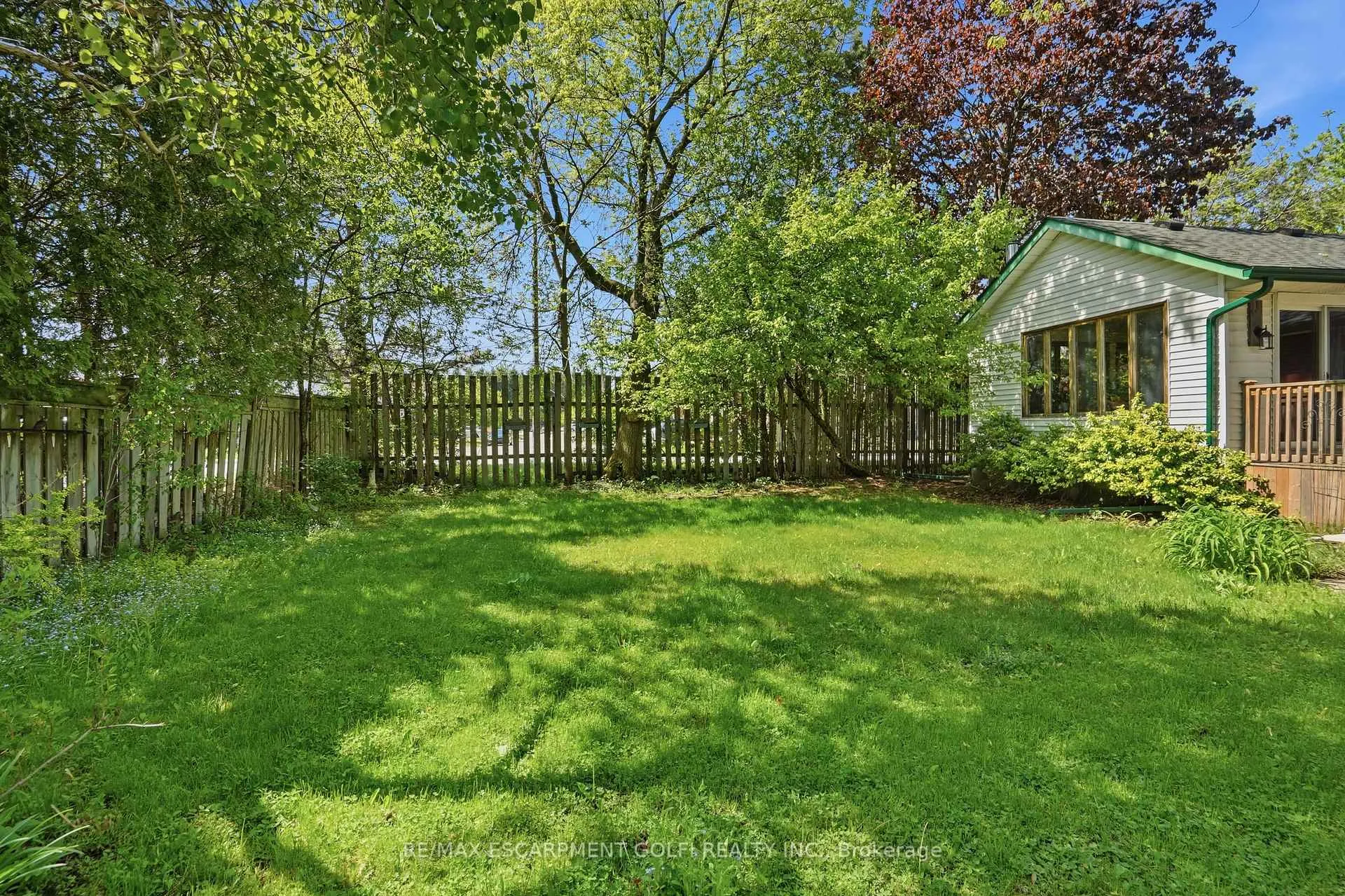 Photo 30 of 227 Glancaster Road, Hamilton, Villages of Glancaster — HOMEH