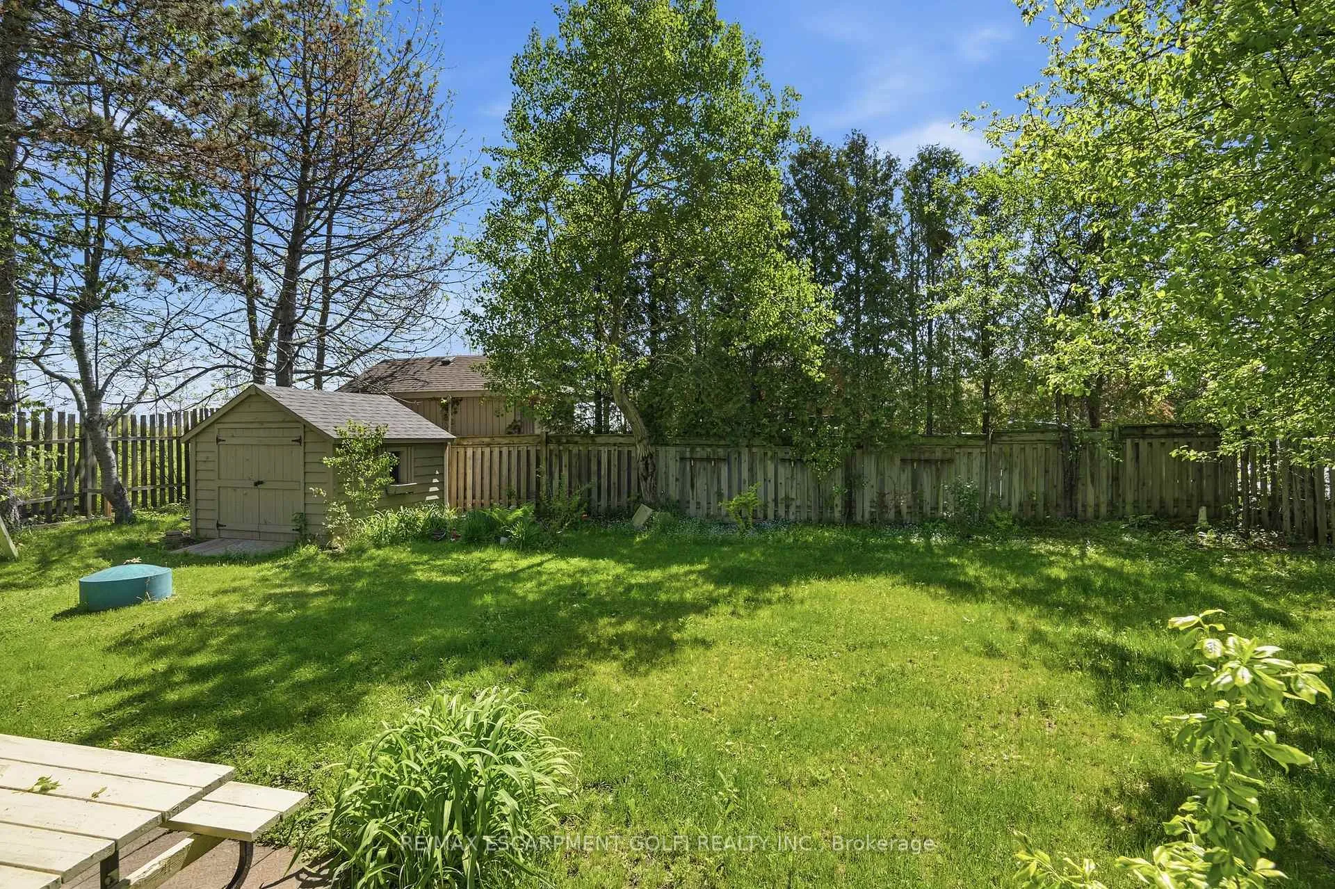 Photo 33 of 227 Glancaster Road, Hamilton, Villages of Glancaster — HOMEH
