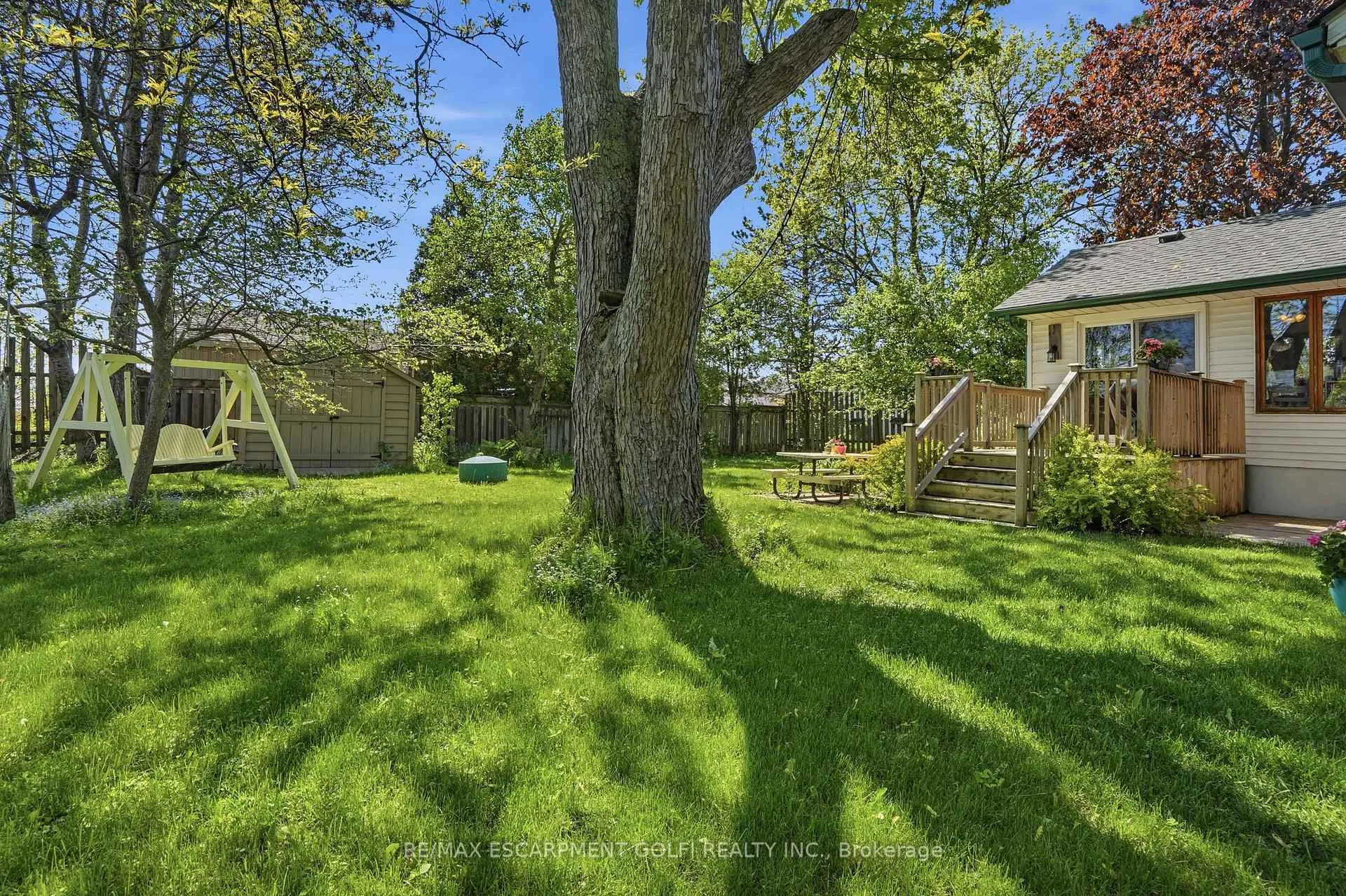 Photo 34 of 227 Glancaster Road, Hamilton, Villages of Glancaster — HOMEH