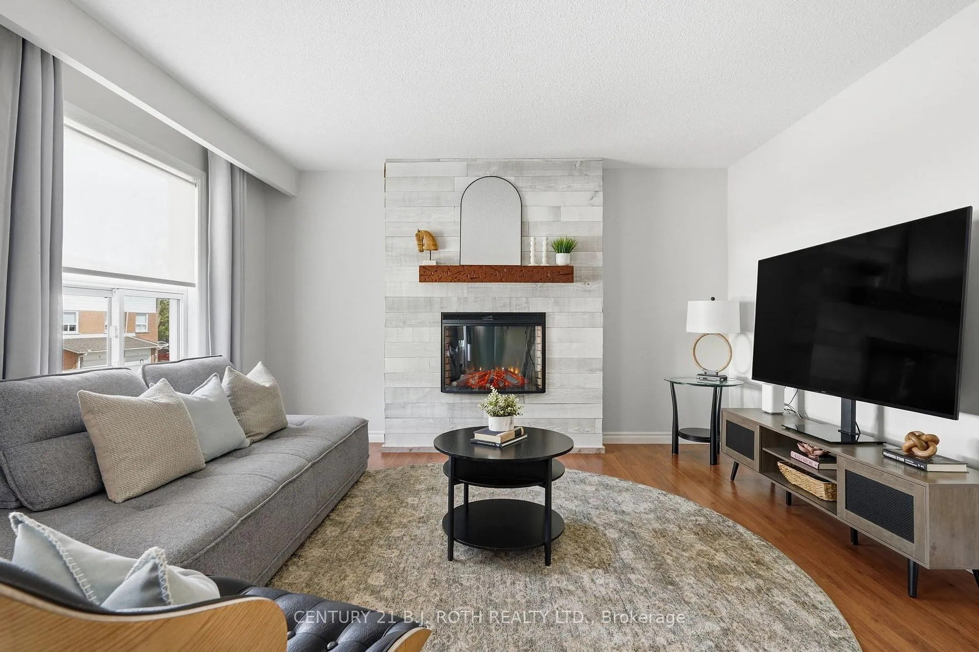 Photo 16 of Unit 7, 237 Steel Street, Barrie, Codrington — HOMEH