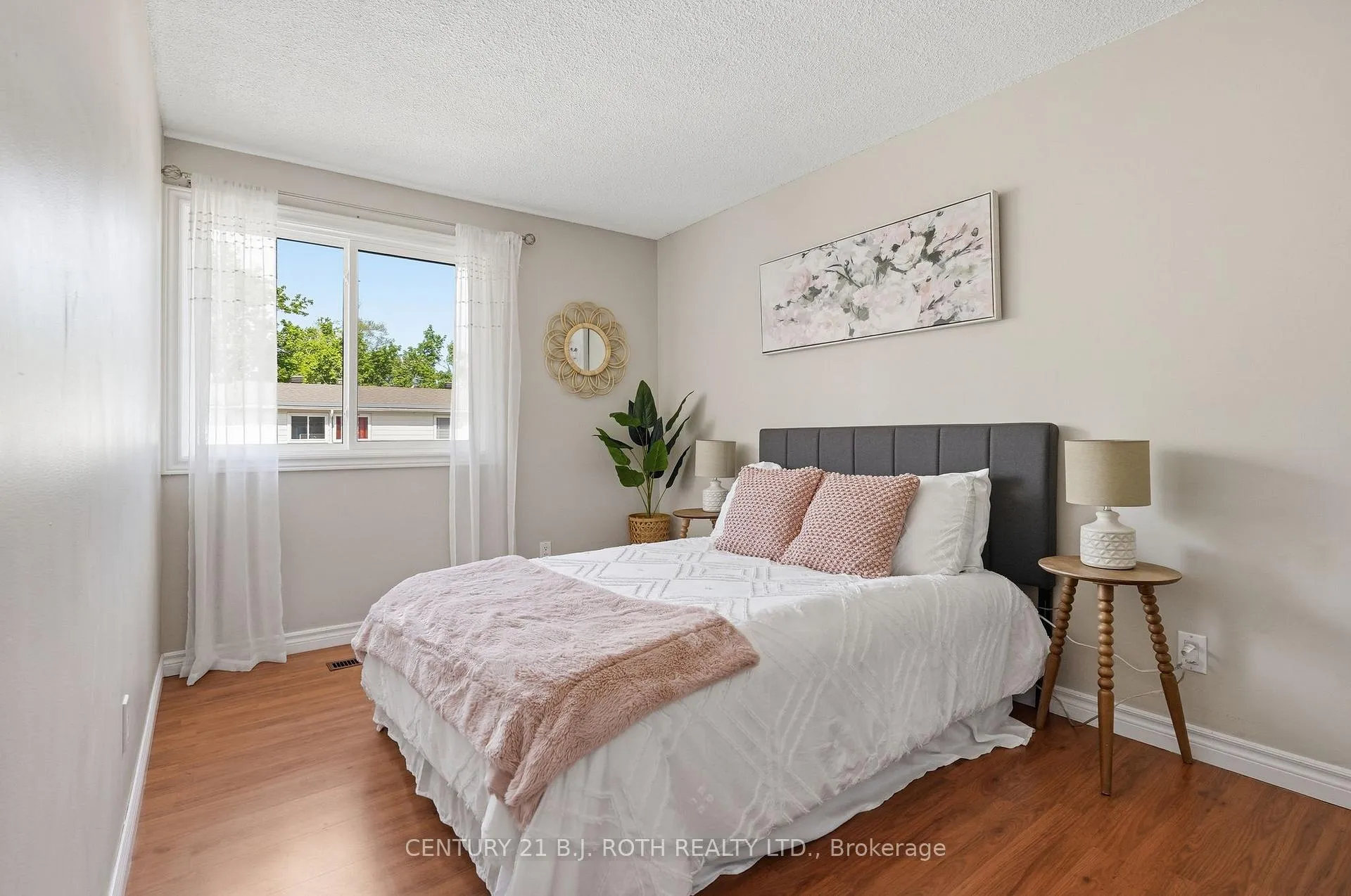 Photo 25 of Unit 7, 237 Steel Street, Barrie, Codrington — HOMEH