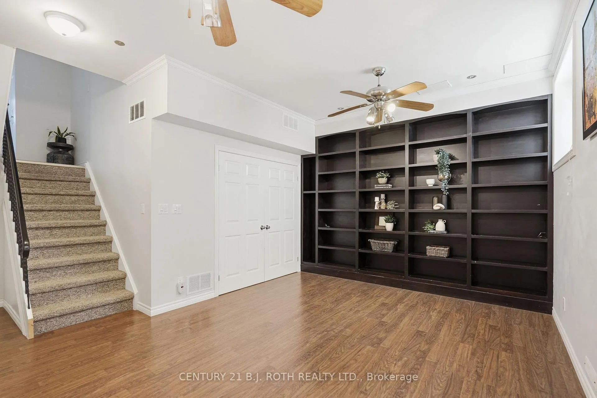Photo 31 of Unit 7, 237 Steel Street, Barrie, Codrington — HOMEH