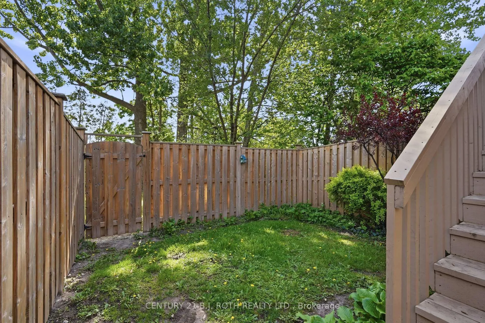 Photo 36 of Unit 7, 237 Steel Street, Barrie, Codrington — HOMEH