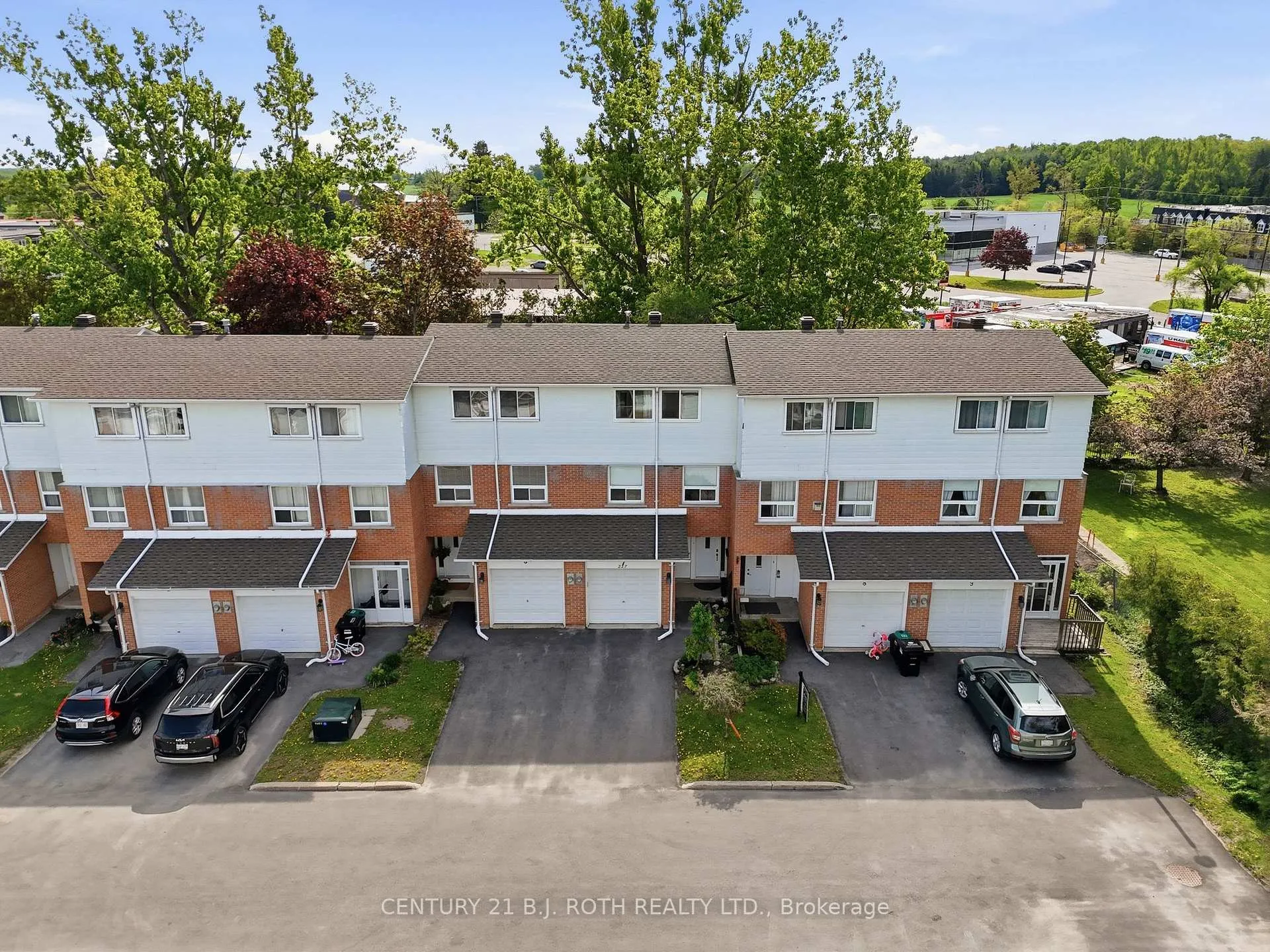 Photo 42 of Unit 7, 237 Steel Street, Barrie, Codrington — HOMEH