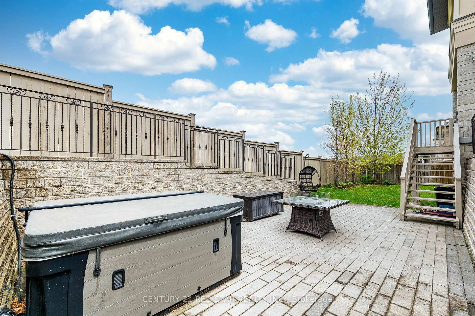 Photo 46 of 62 Langdon Drive, King, King City — HOMEH