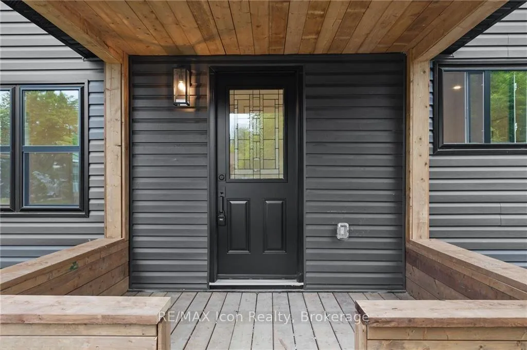 Photo 3 of 71 Taylor Road, Bracebridge, Macaulay — HOMEH