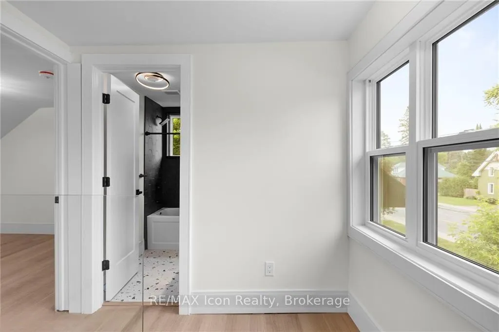 Photo 20 of 71 Taylor Road, Bracebridge, Macaulay — HOMEH
