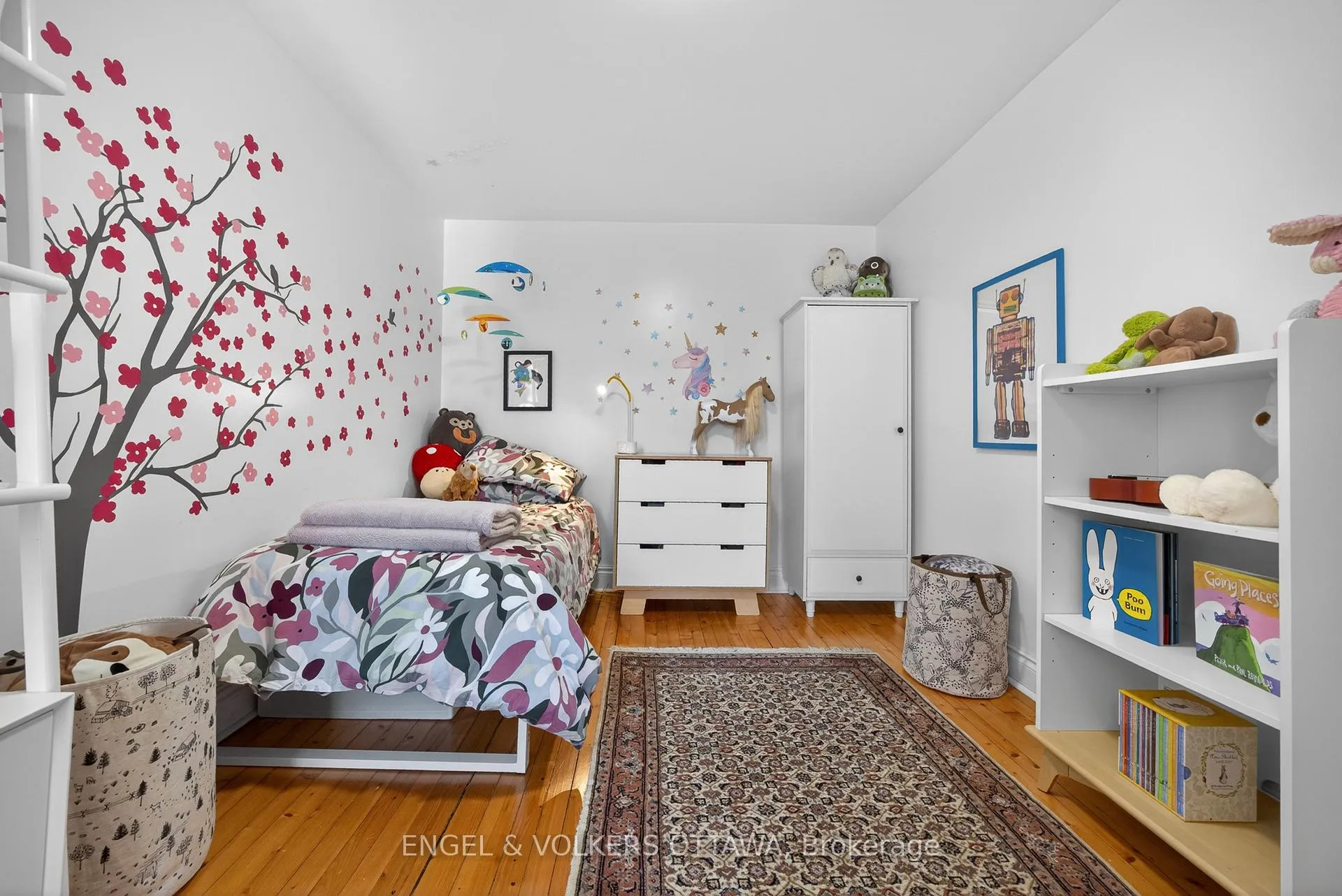 Photo 23 of 99 Goulburn Avenue, Ottawa, Sandy Hill — HOMEH