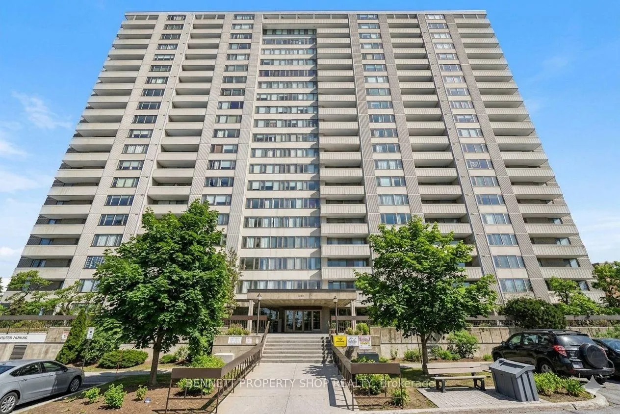 Front of Unit 409, 2625 Regina Street