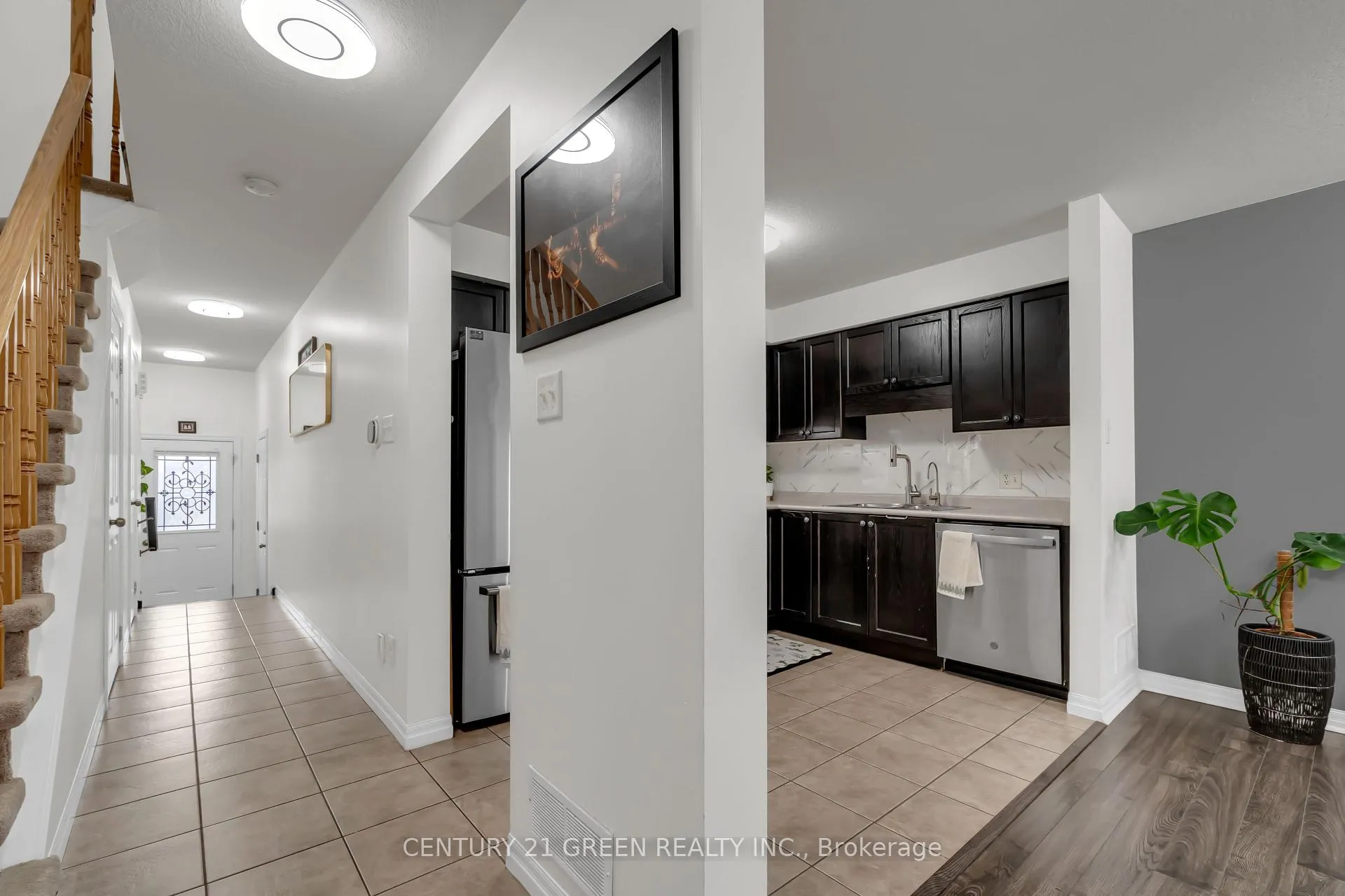 Photo 6 of 54 Rockcliffe Drive, Kitchener, Huron Park — HOMEH