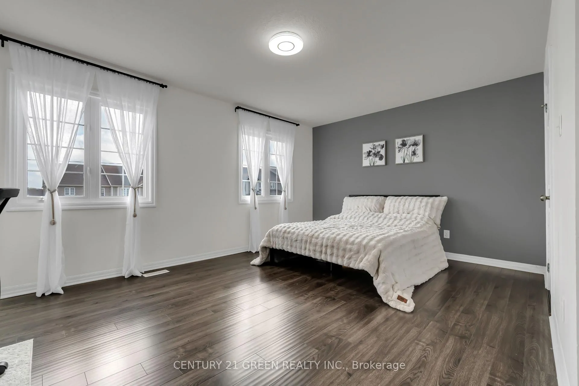 Photo 14 of 54 Rockcliffe Drive, Kitchener, Huron Park — HOMEH