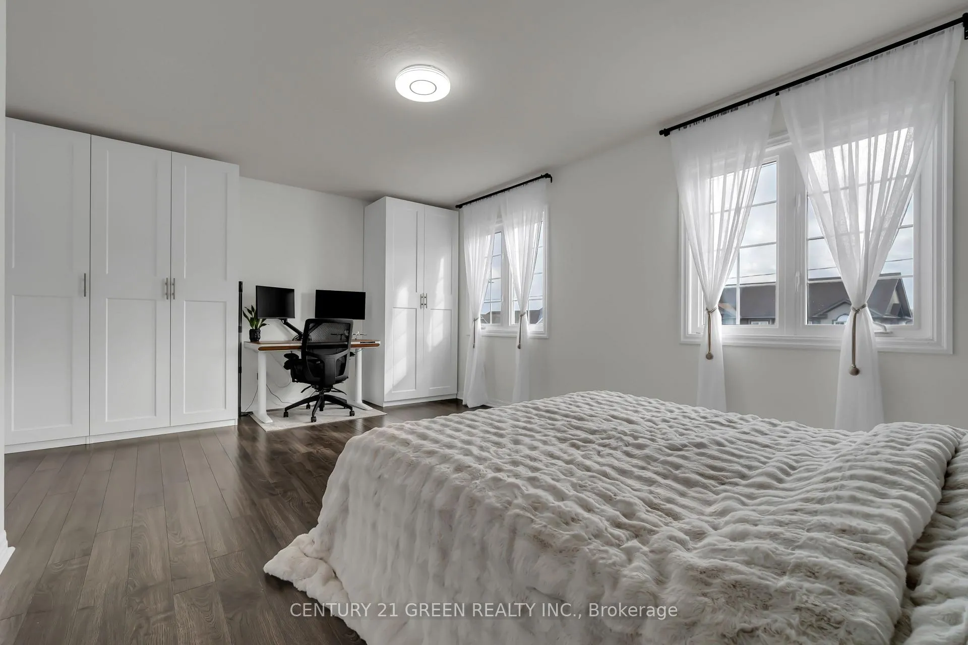 Photo 15 of 54 Rockcliffe Drive, Kitchener, Huron Park — HOMEH