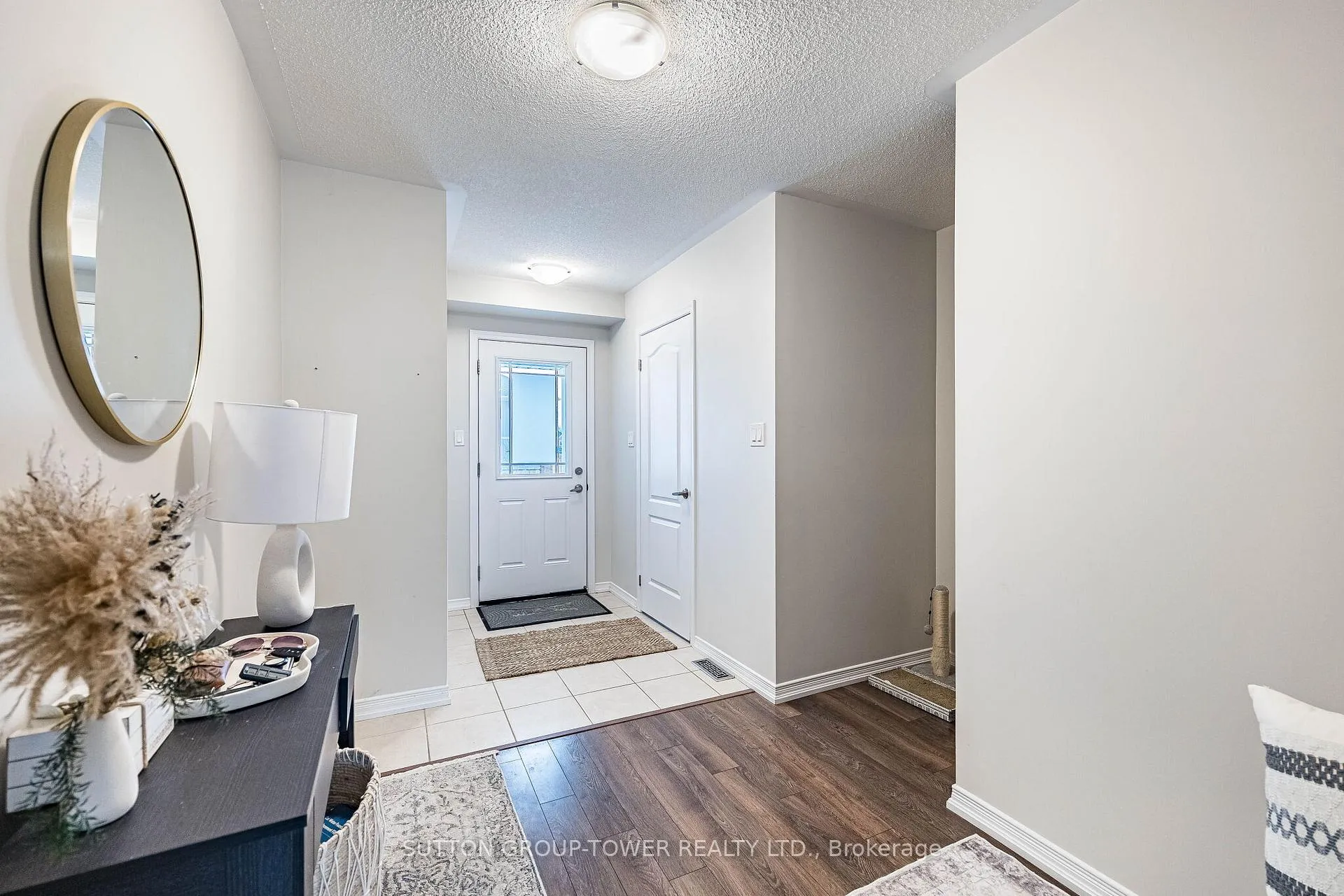 Photo 8 of 59 Frank's Way, Barrie, Allandale — HOMEH