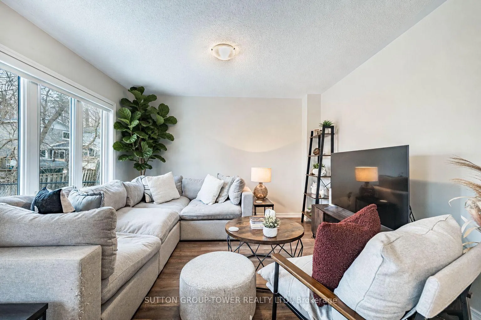 Photo 10 of 59 Frank's Way, Barrie, Allandale — HOMEH