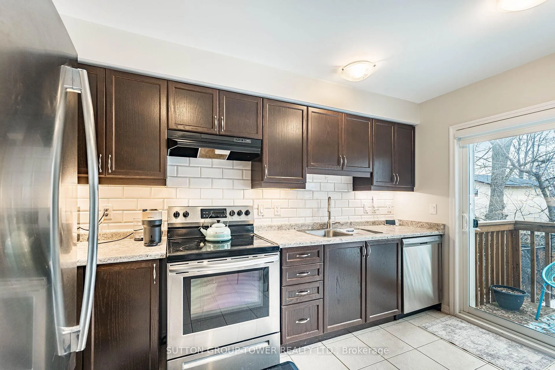 Photo 12 of 59 Frank's Way, Barrie, Allandale — HOMEH