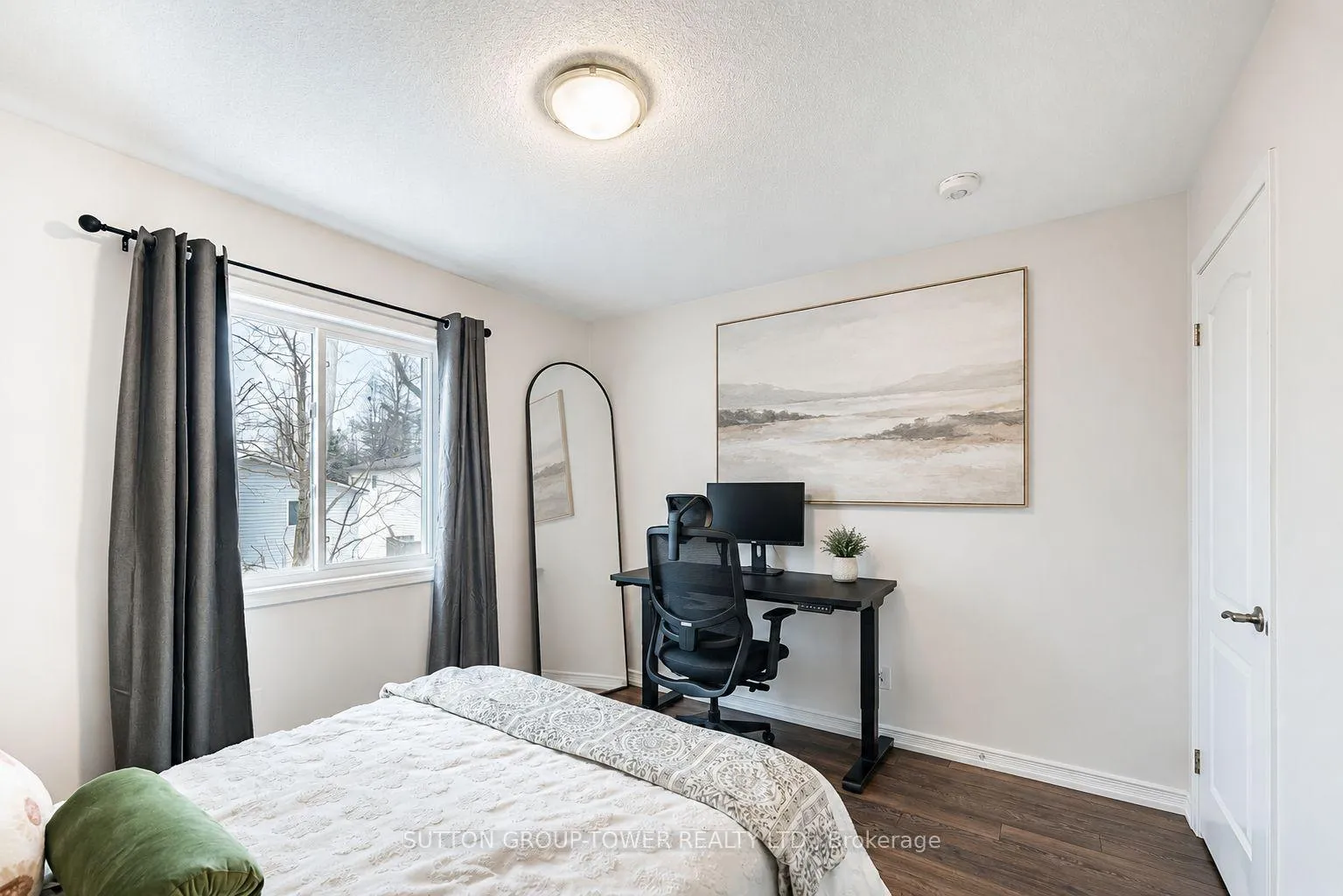 Photo 15 of 59 Frank's Way, Barrie, Allandale — HOMEH