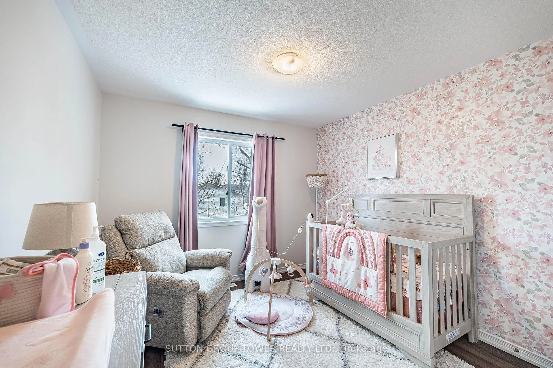 Photo 16 of 59 Frank's Way, Barrie, Allandale — HOMEH