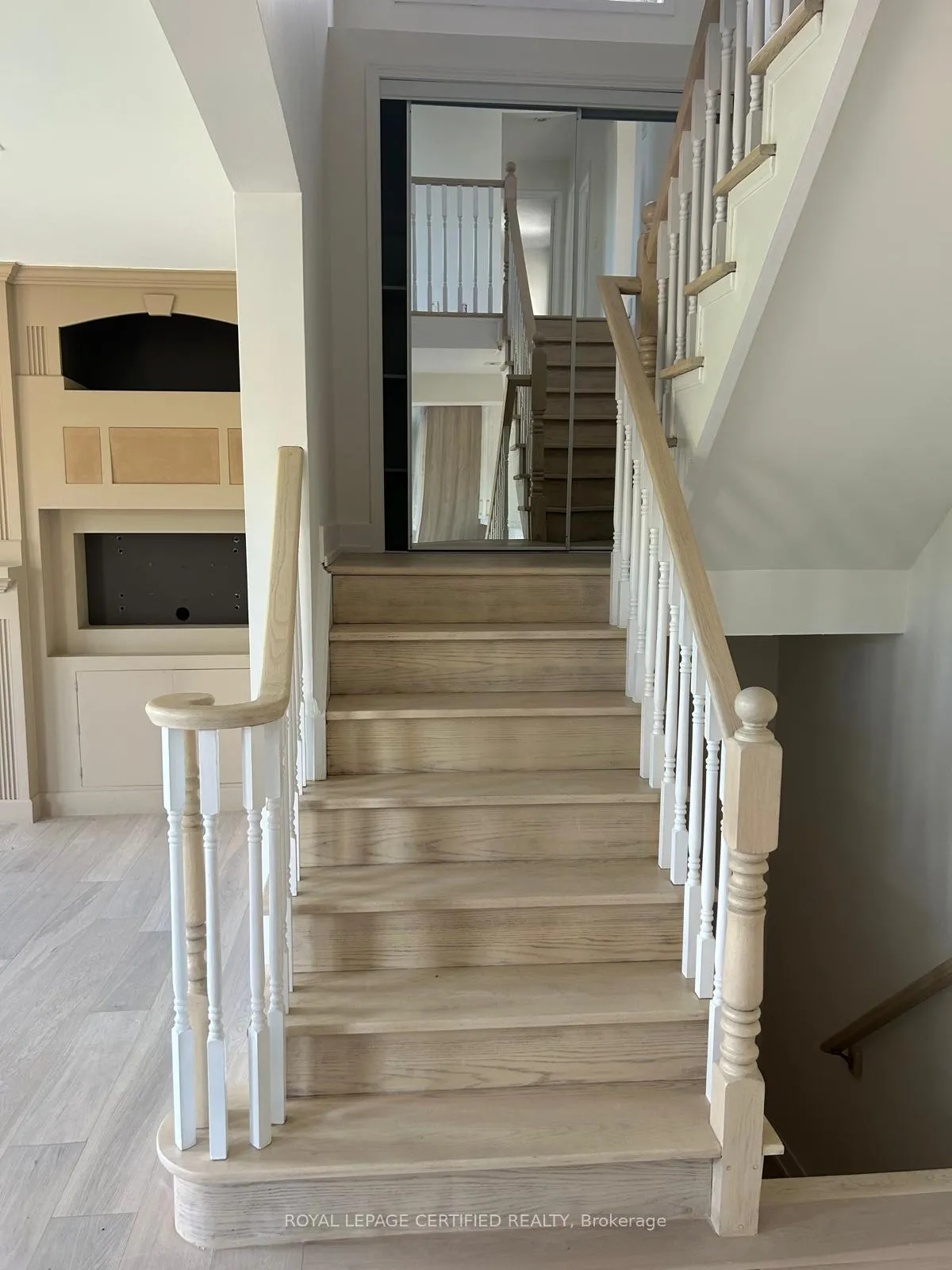 Photo 14 of 5612 Thorn Lane, Burlington, Orchard — HOMEH