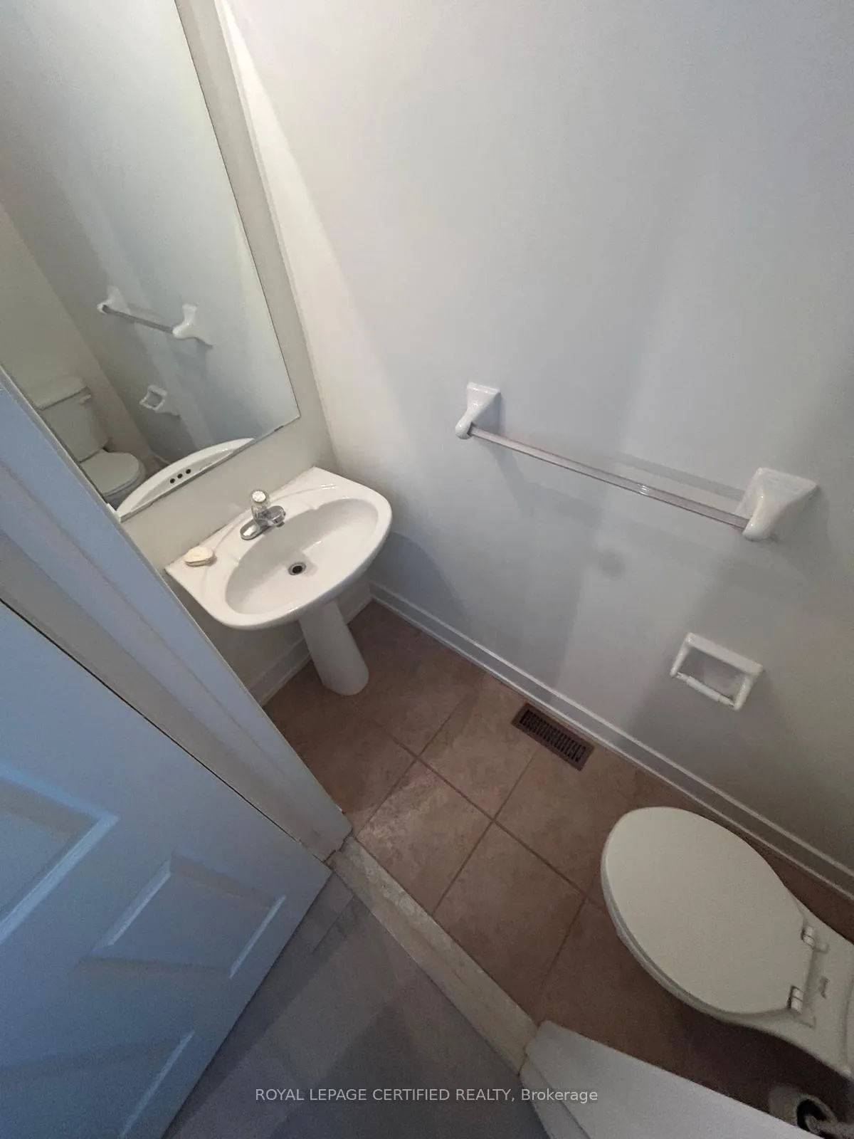 Photo 15 of 5612 Thorn Lane, Burlington, Orchard — HOMEH