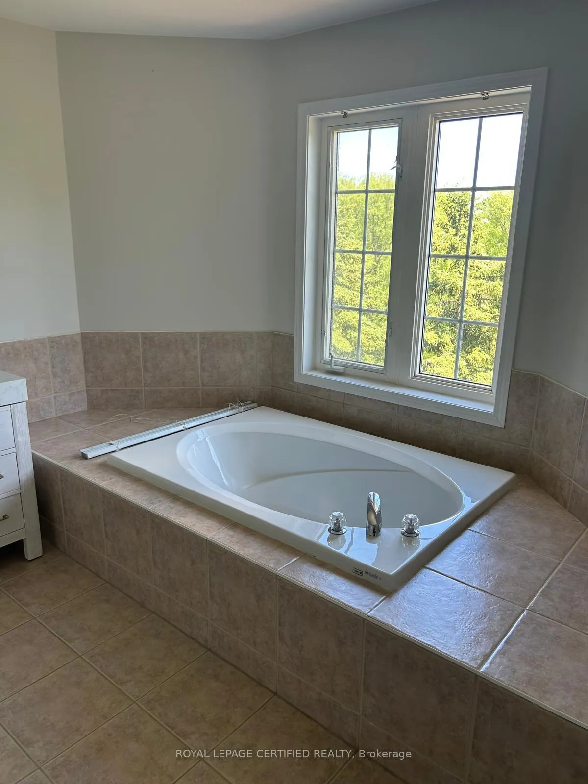 Photo 27 of 5612 Thorn Lane, Burlington, Orchard — HOMEH