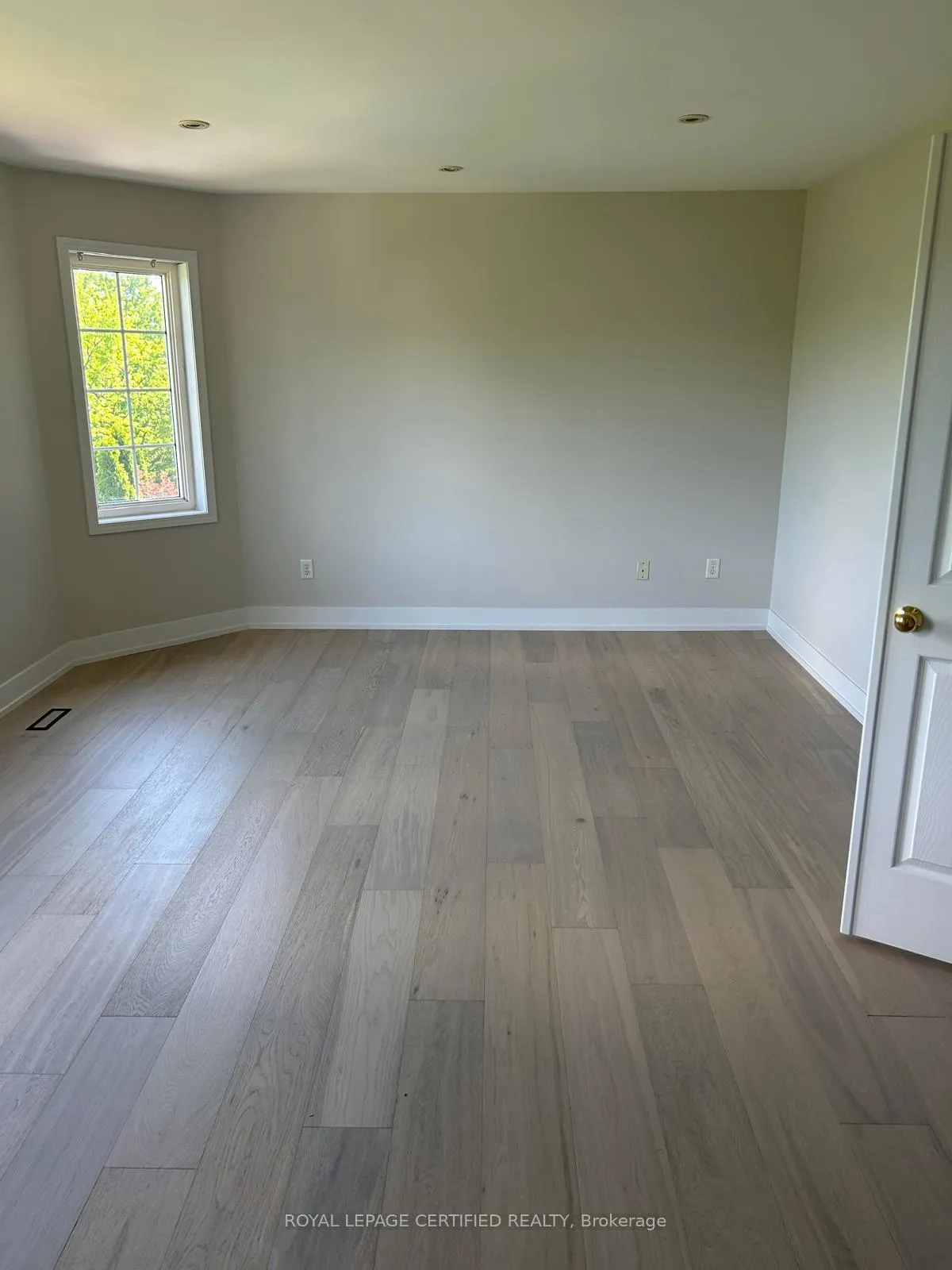 Photo 30 of 5612 Thorn Lane, Burlington, Orchard — HOMEH