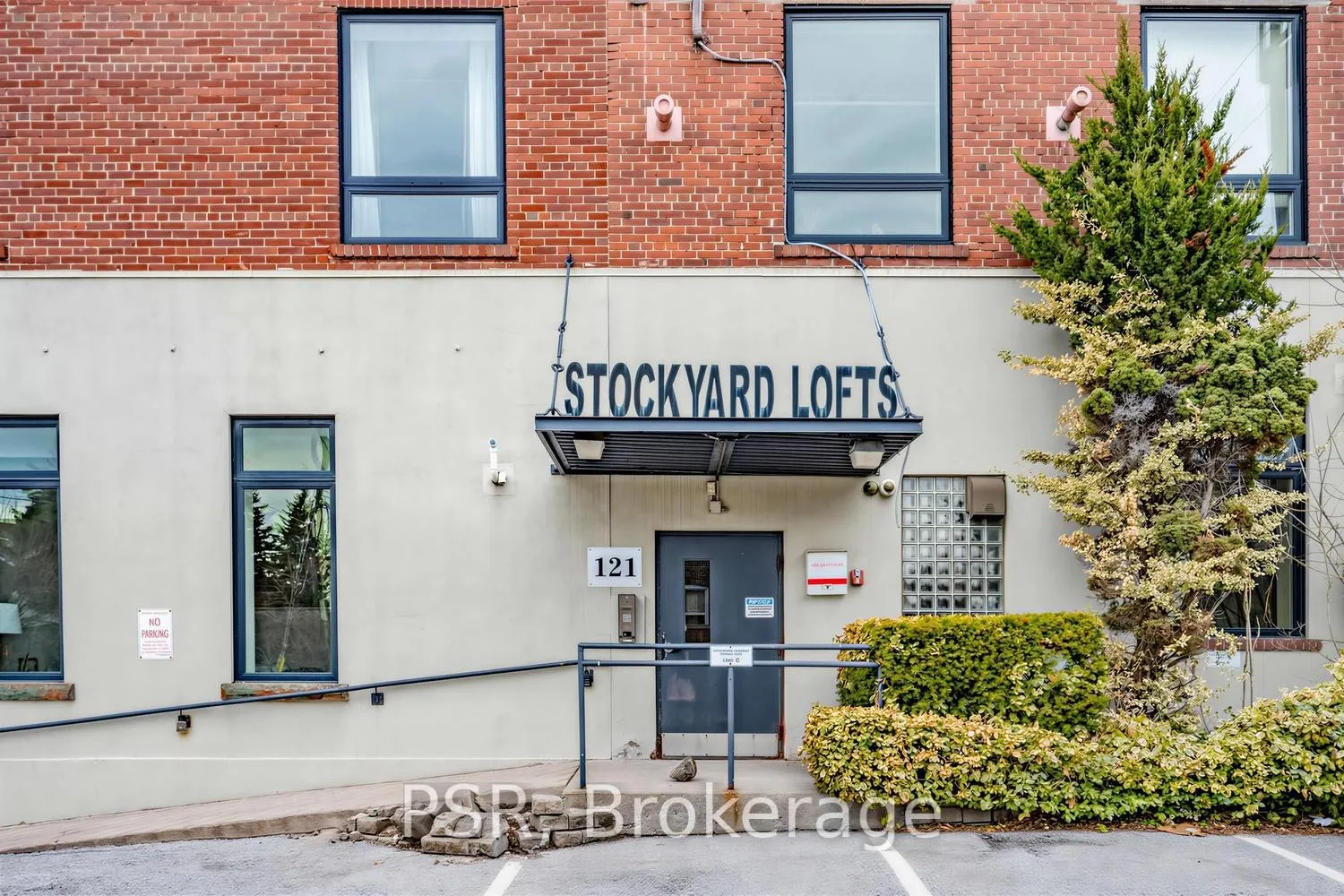 Photo 15 of Unit 4, 121 Prescott Avenue, Toronto, Weston-Pellam Park — HOMEH