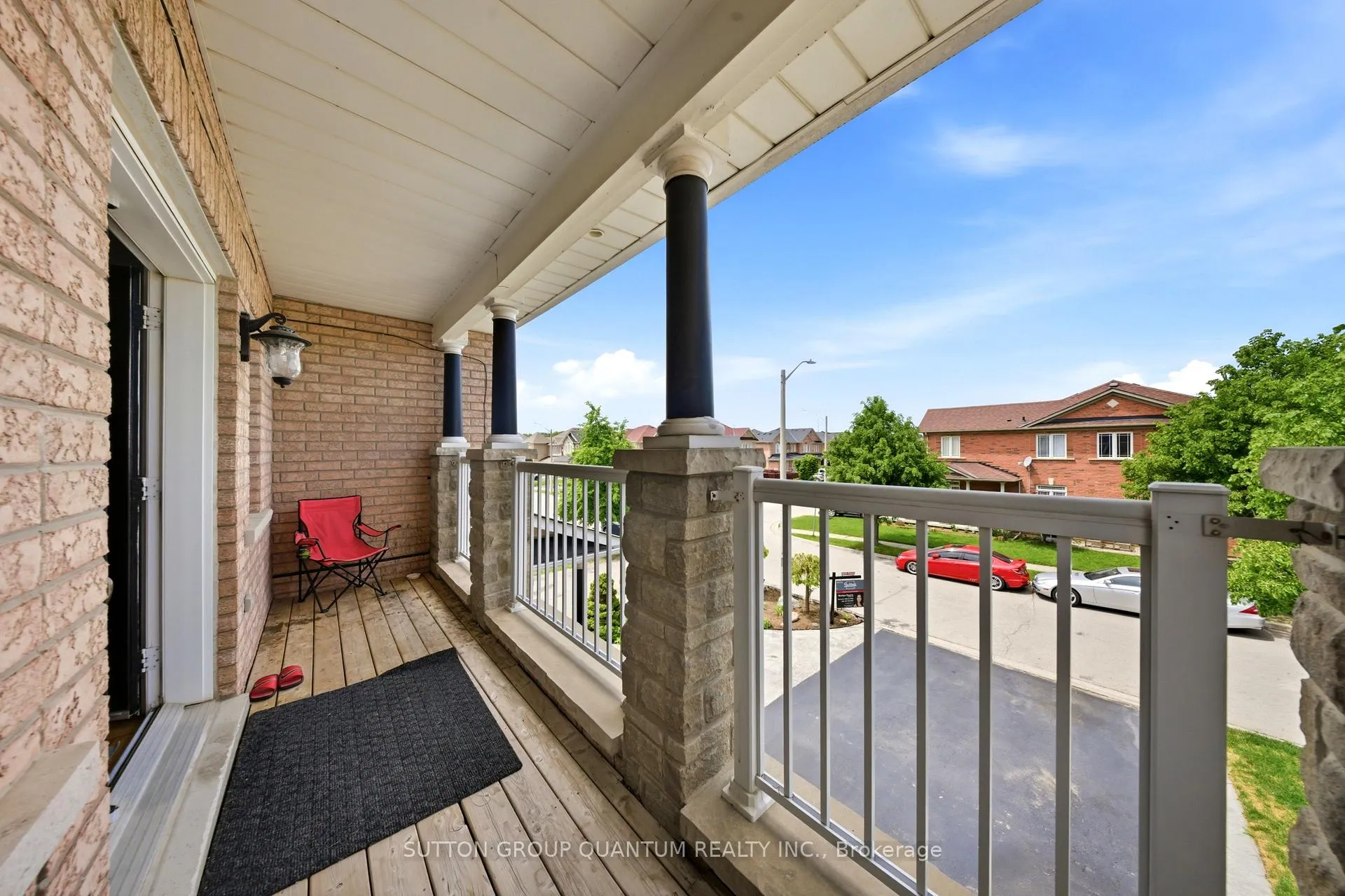 Photo 33 of 35 Devonsleigh Drive, Brampton, Fletcher's Meadow — HOMEH