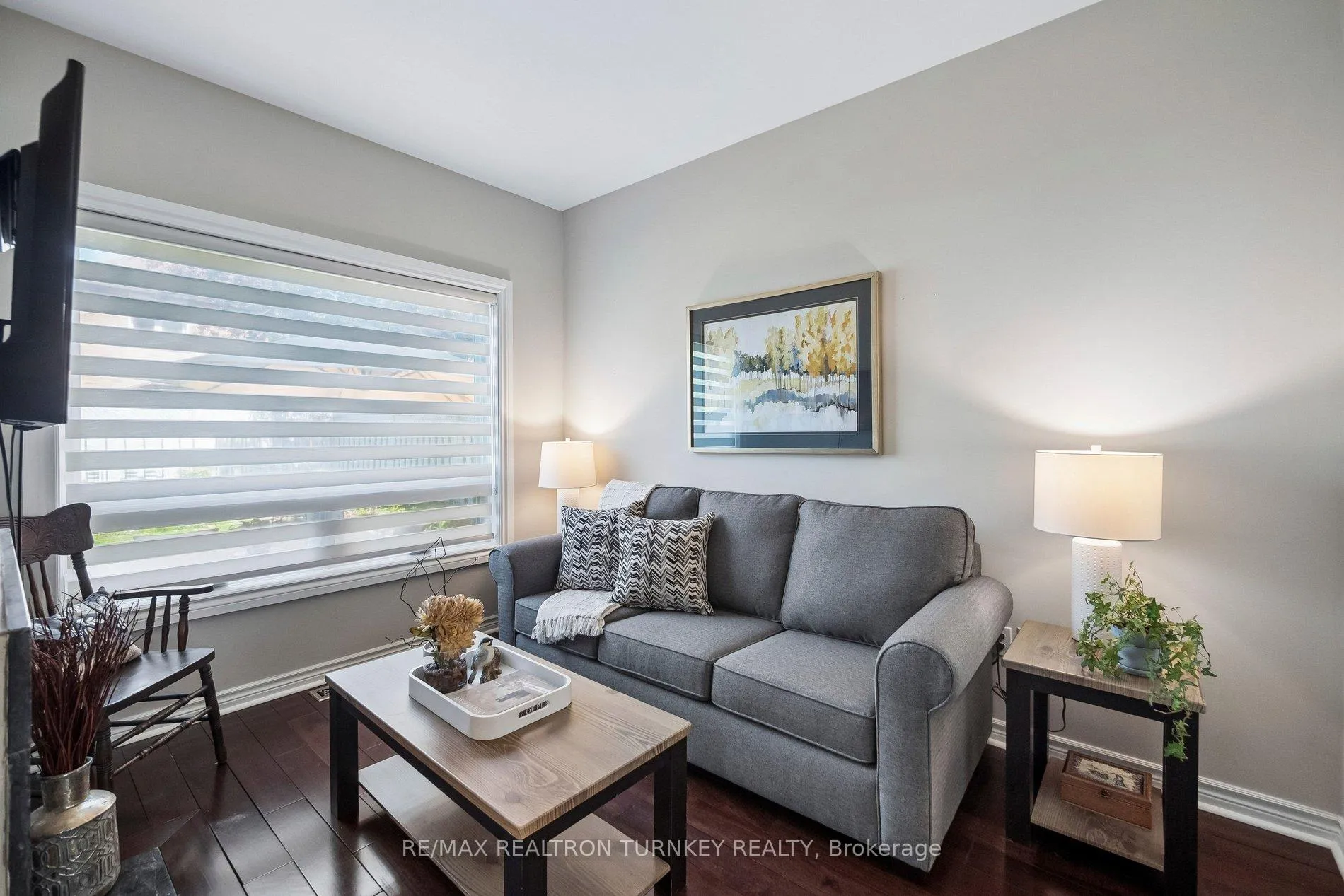 Photo 13 of 142 Denise Circle, Newmarket, Summerhill Estates — HOMEH