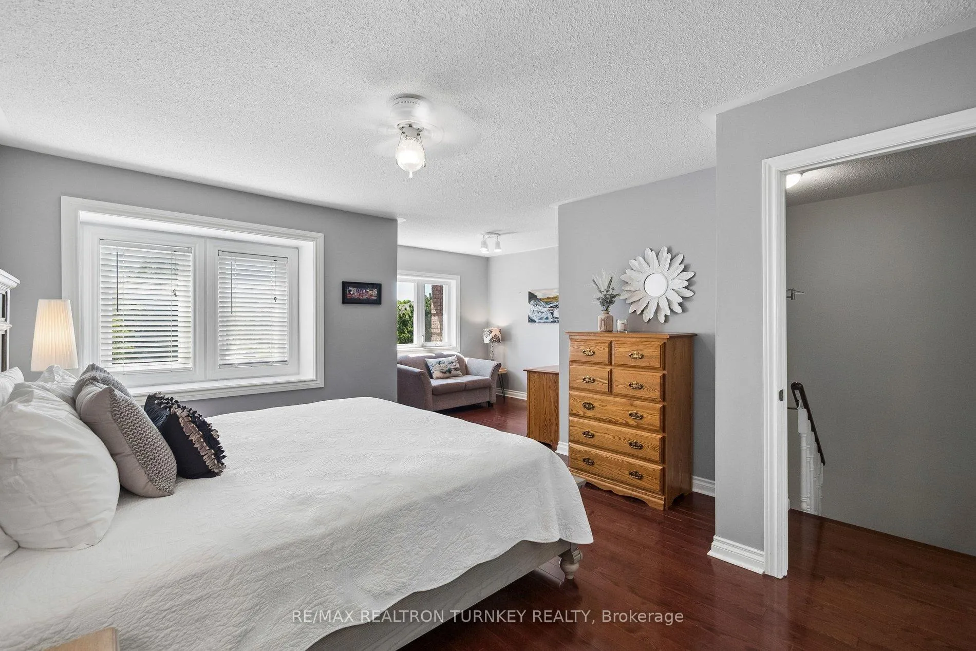 Photo 26 of 142 Denise Circle, Newmarket, Summerhill Estates — HOMEH